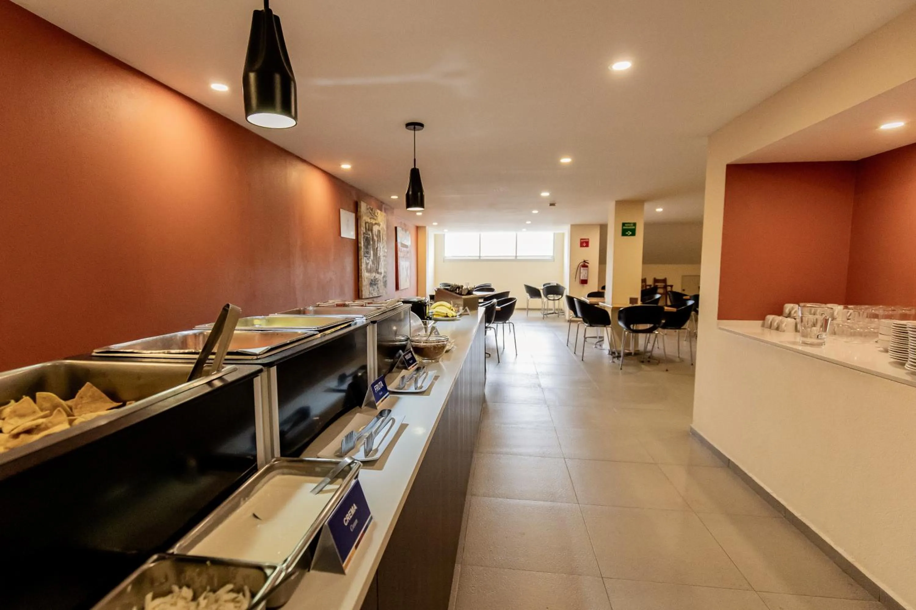 Restaurant/places to eat in Comfort Inn San Luis Potosi