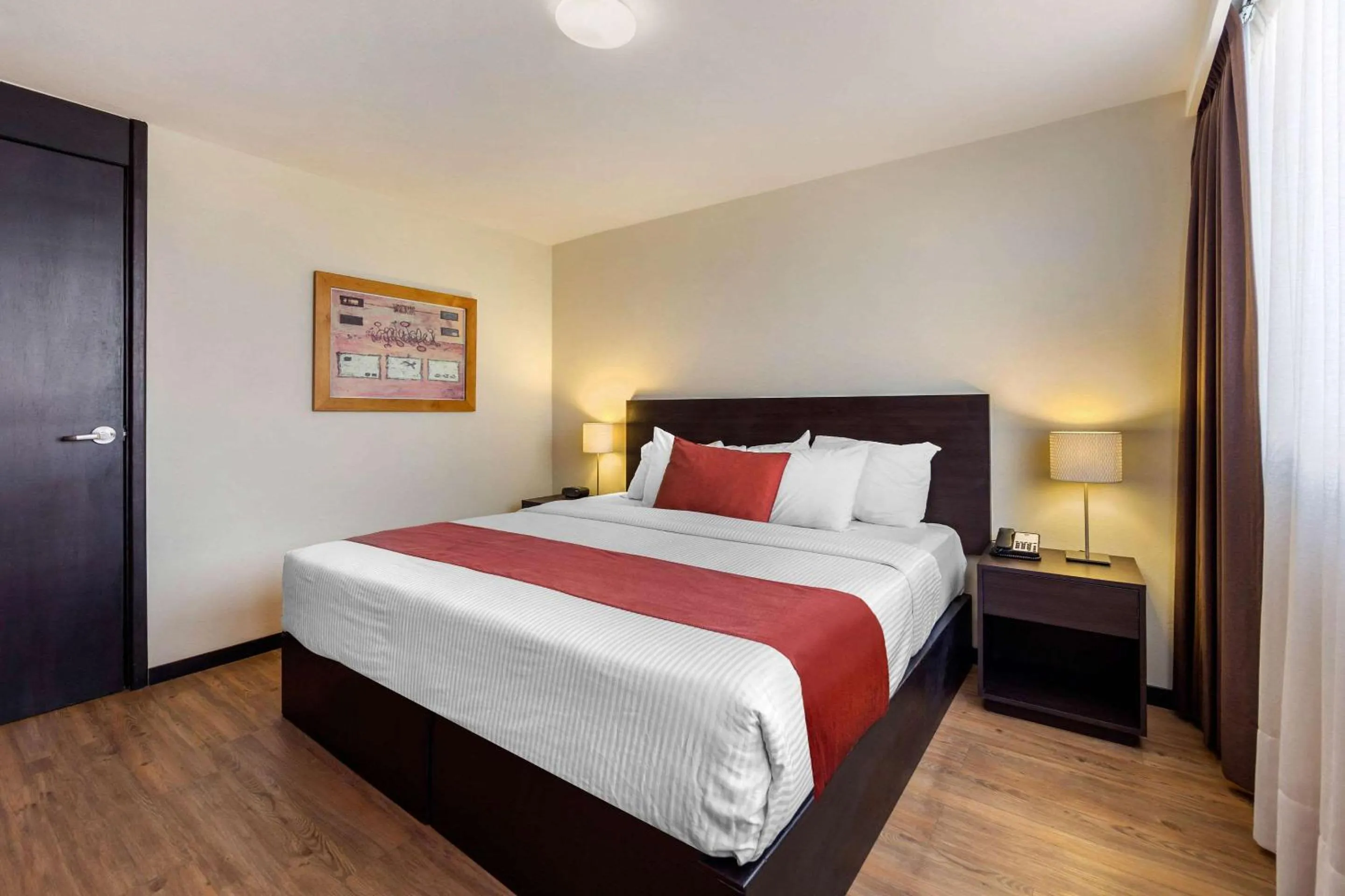 Bed in Comfort Inn San Luis Potosi