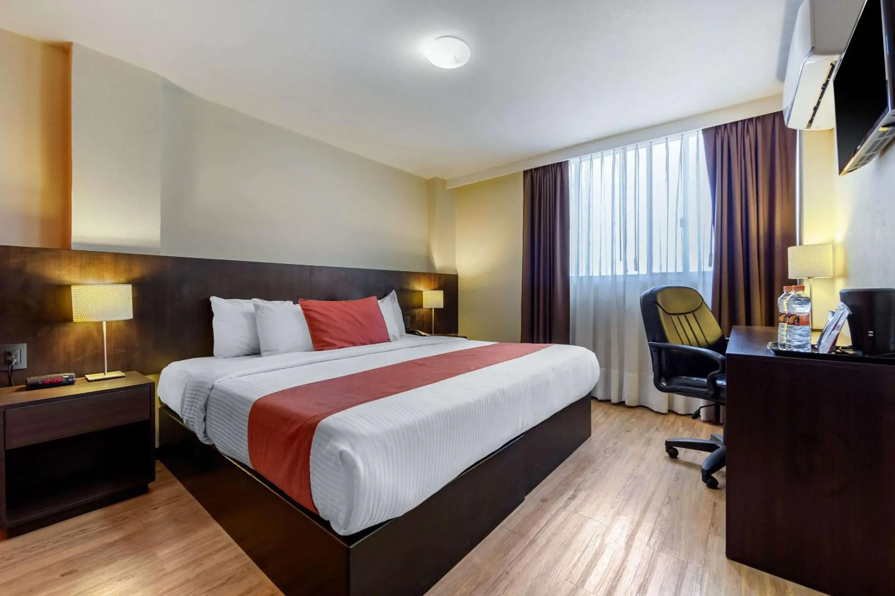 Bed in Comfort Inn San Luis Potosi Bed in Comfort Inn San Luis Potosi