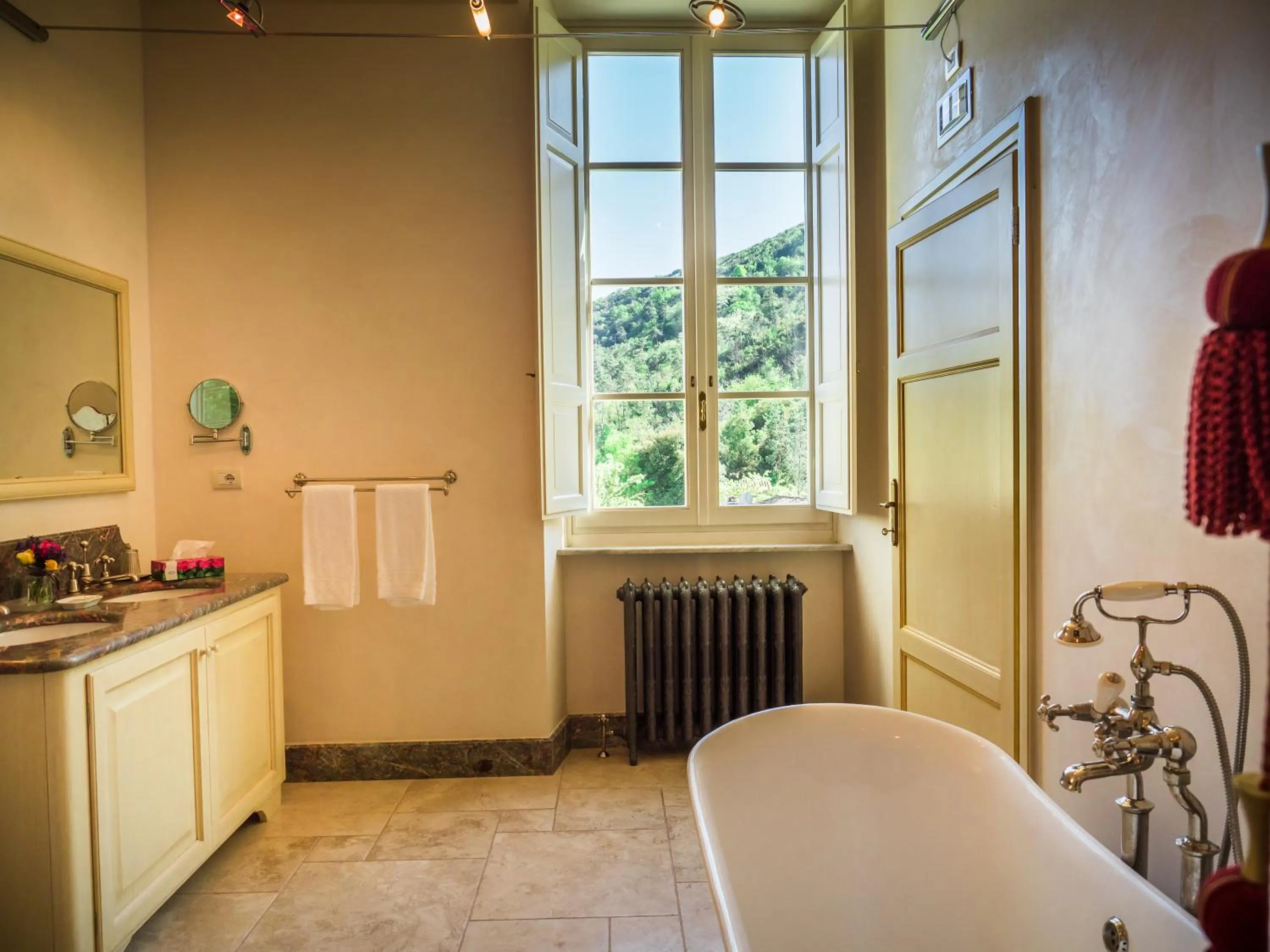 Bathroom in Hotel Villa Casanova