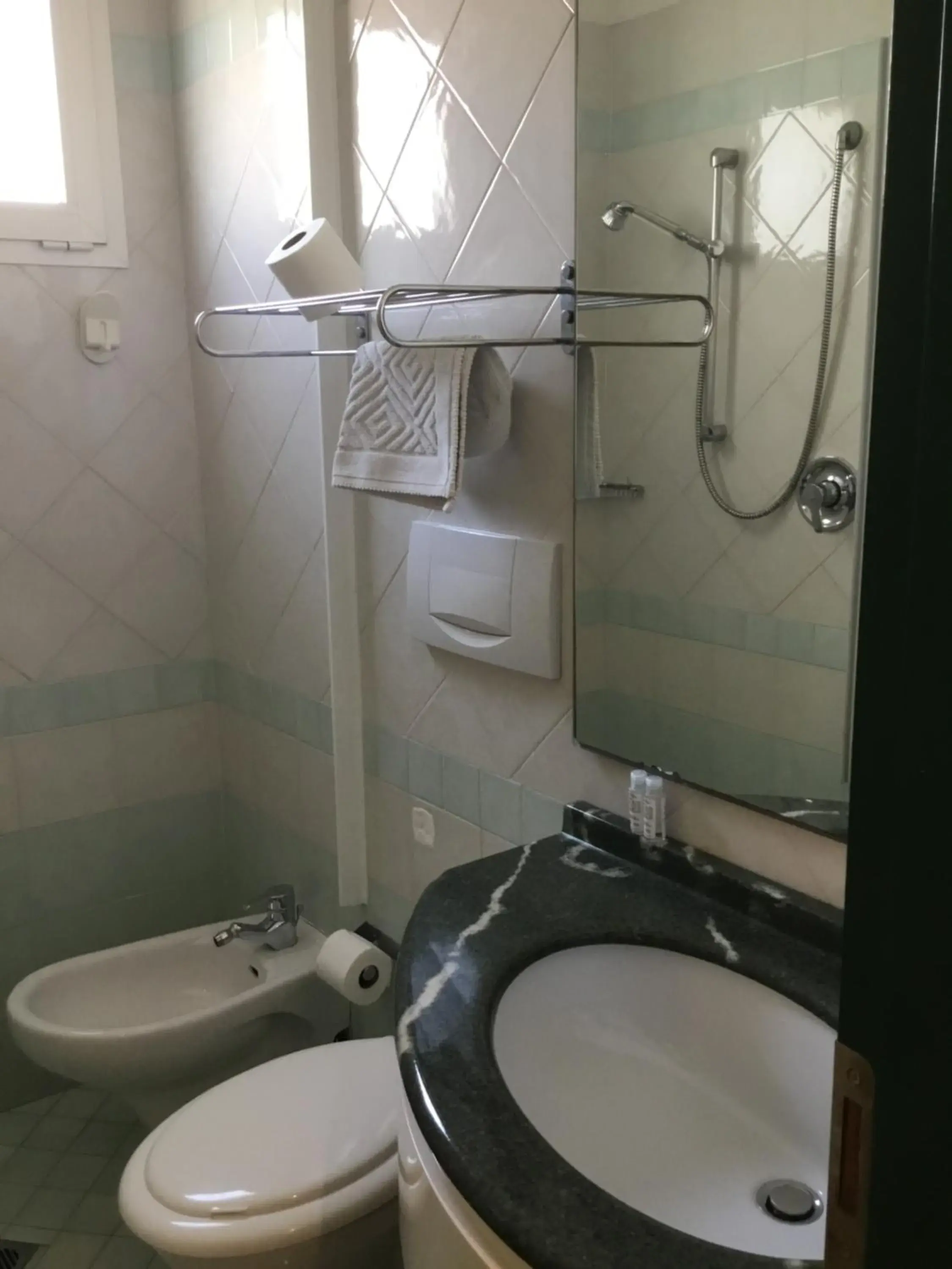 Small Twin Room in SI Rimini Hotel Small Twin Room in SI Rimini Hotel