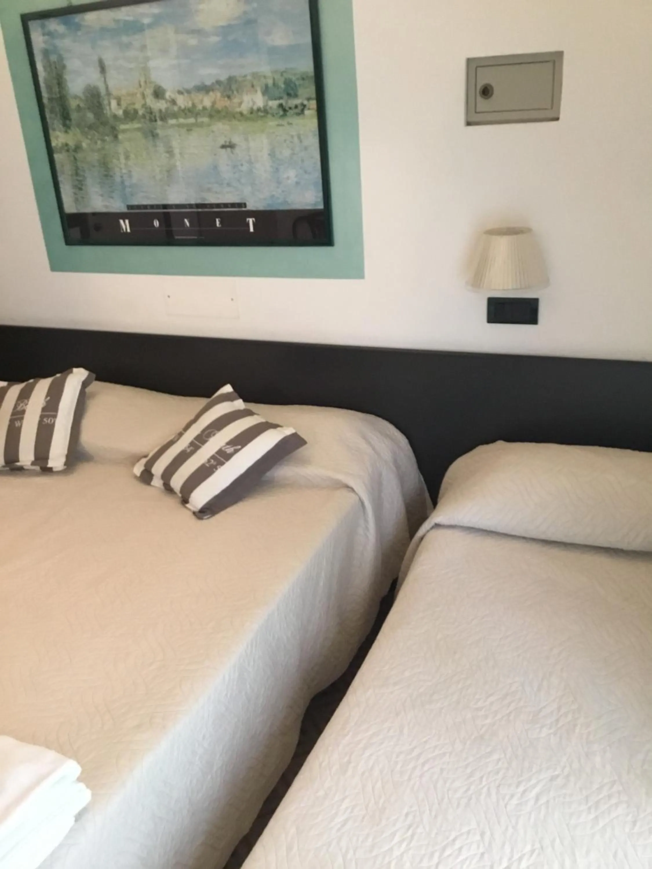 Bed in SI Rimini Hotel