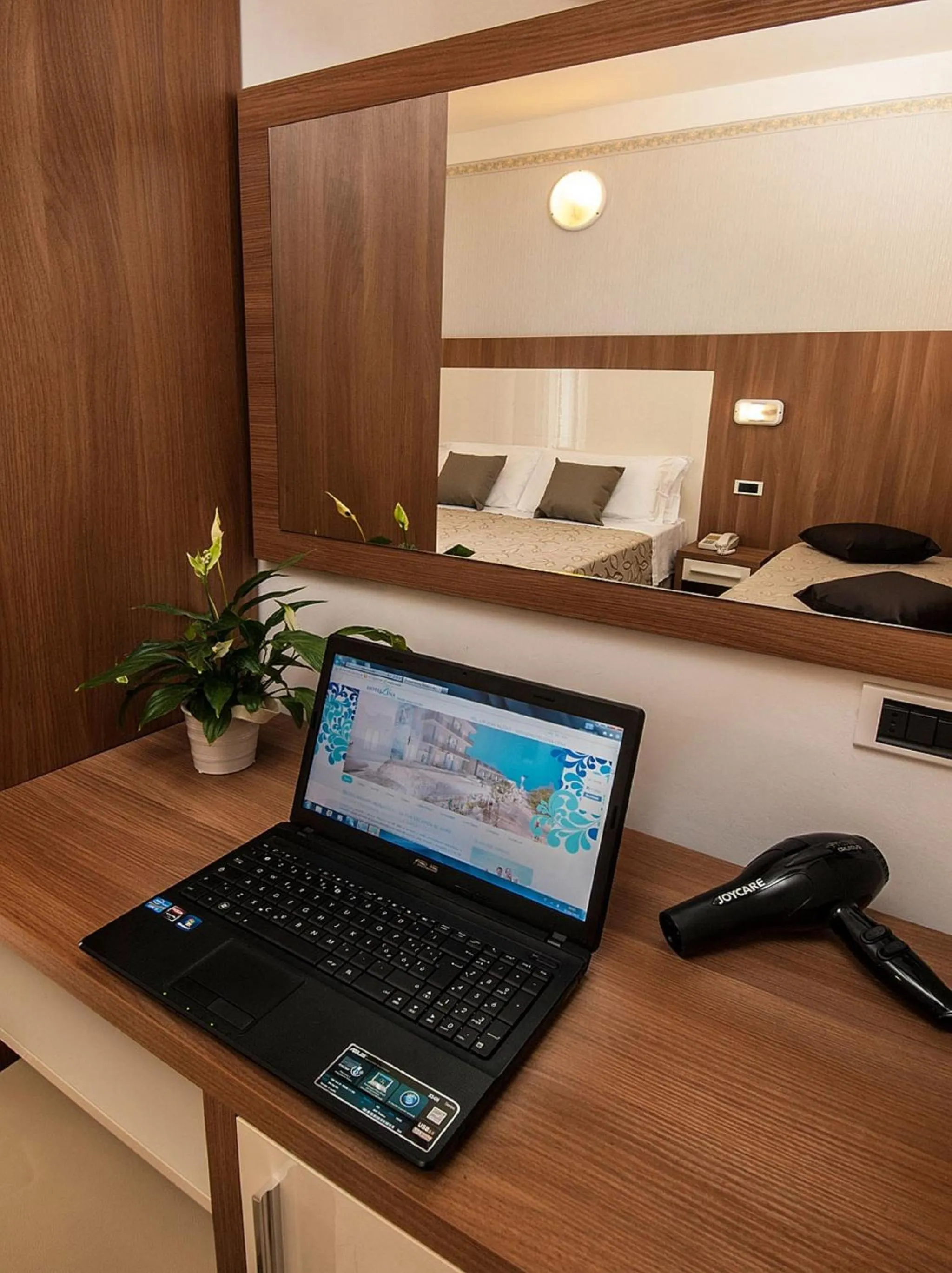 Bedroom in Hotel Lina