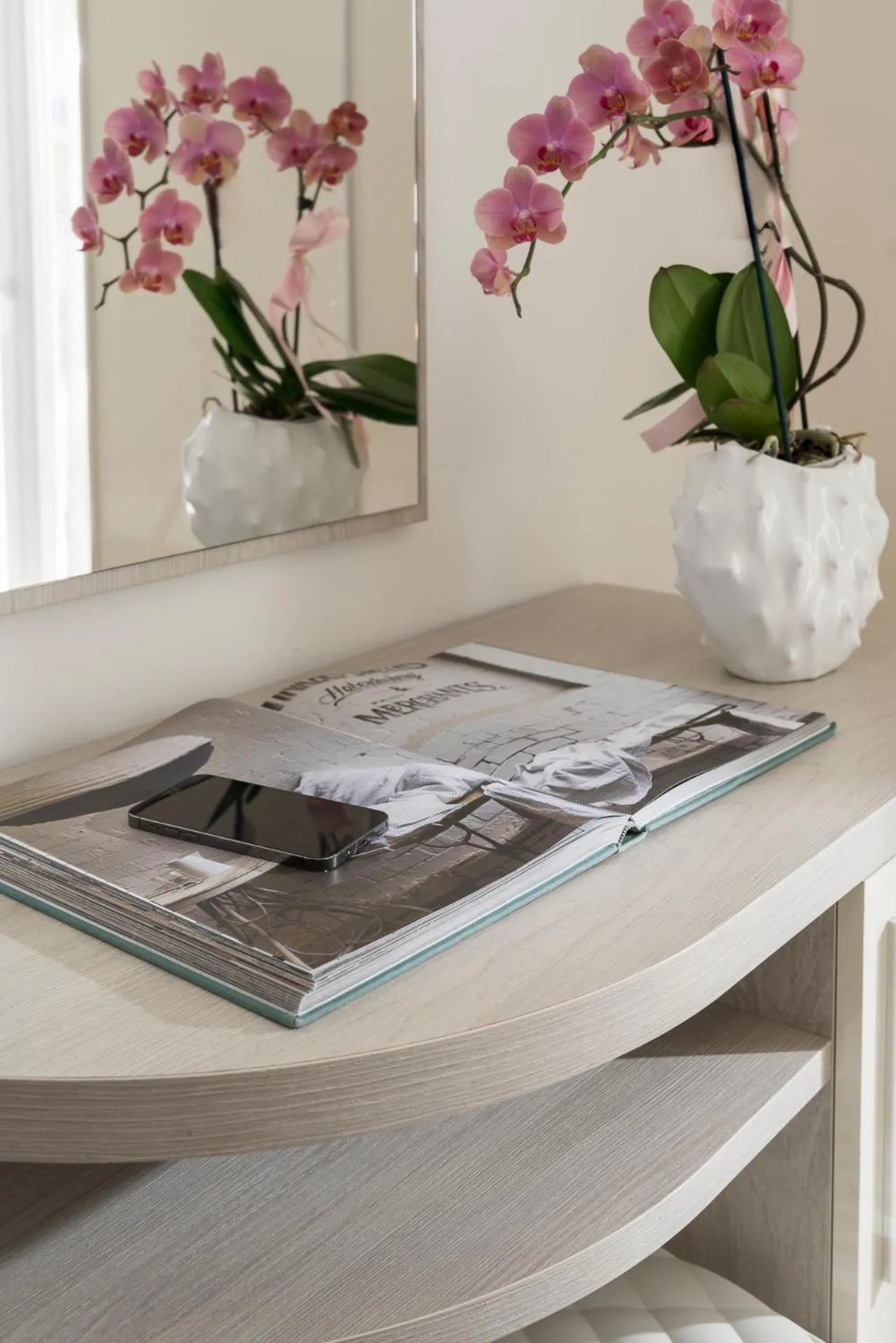 Decorative detail in Hotel Lina