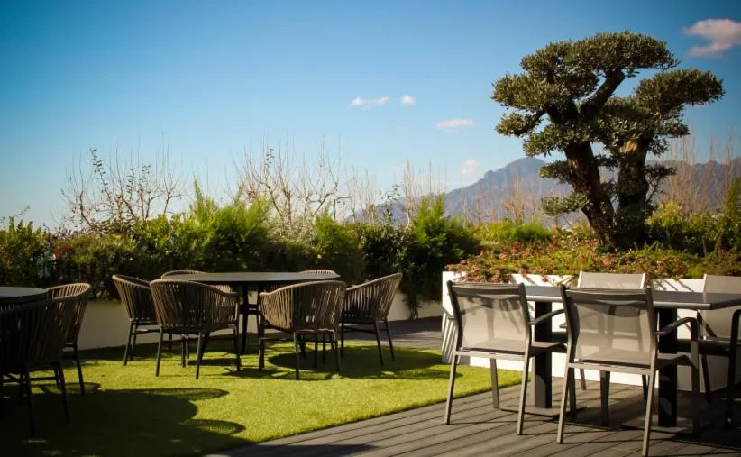 Restaurant/places to eat in Mediterranea Hotel & Convention Center