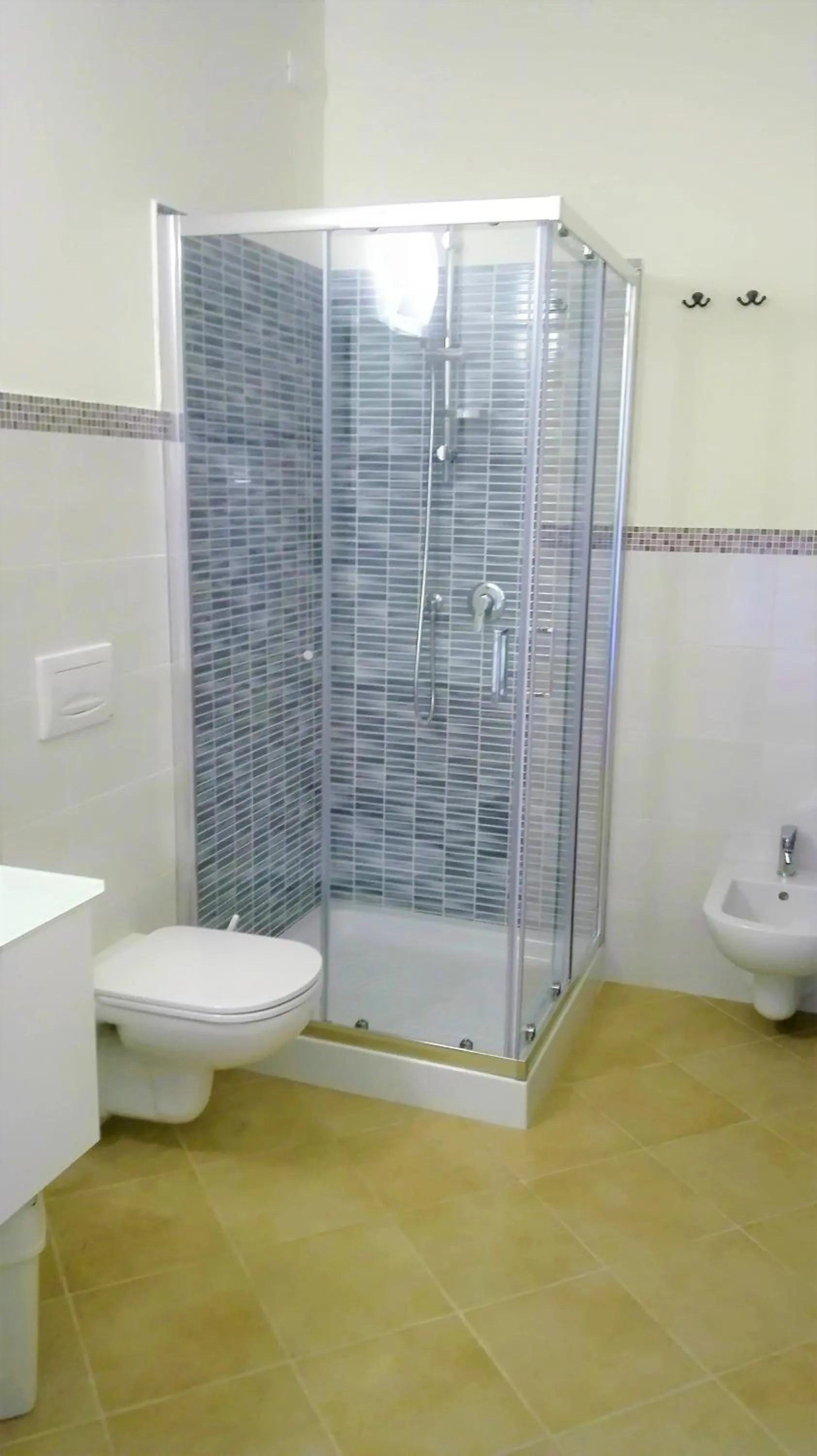 Shower in Hotel Aldiola Country Resort