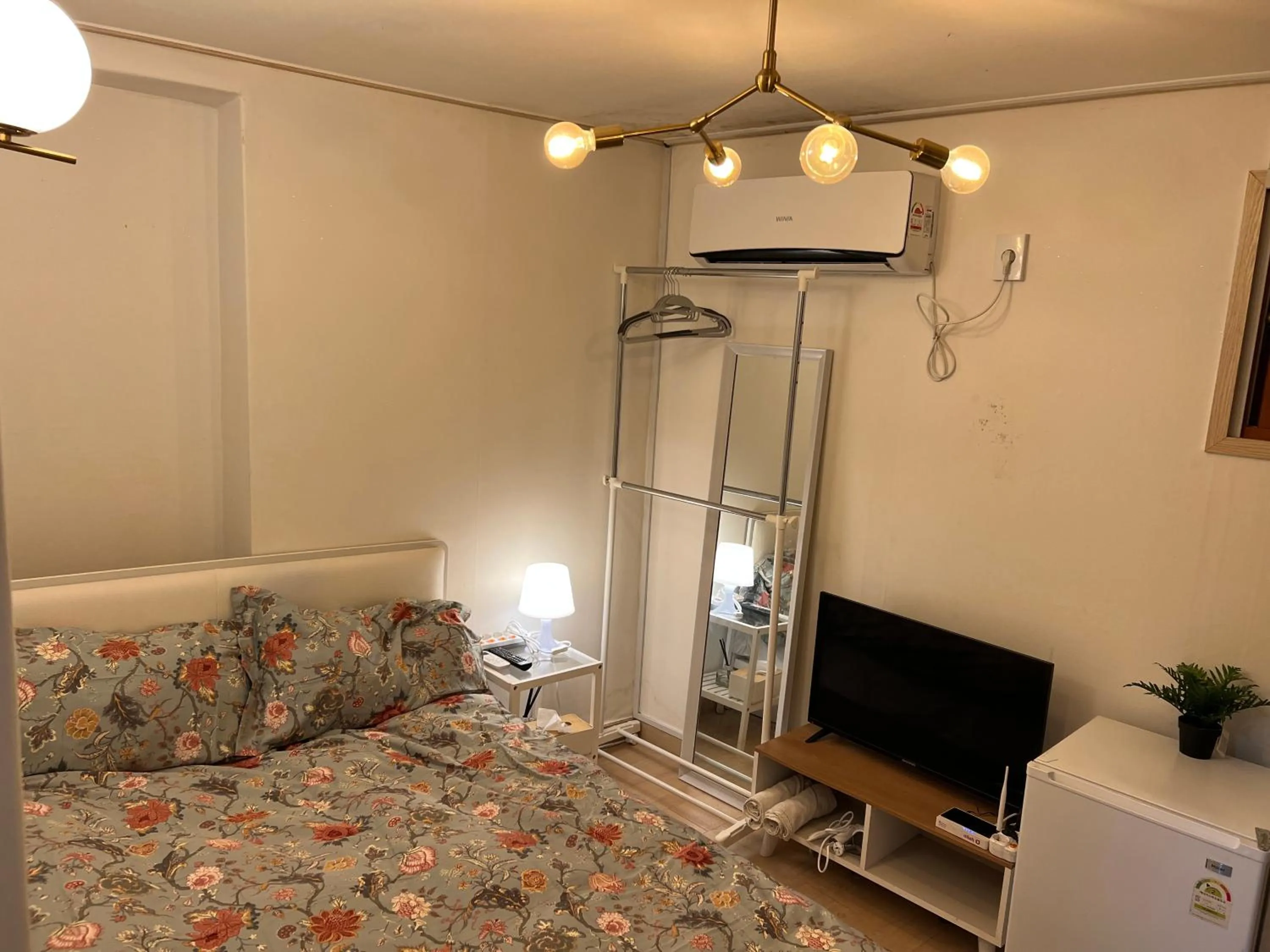 Bedroom, Bed in Rich House Dongdaemun