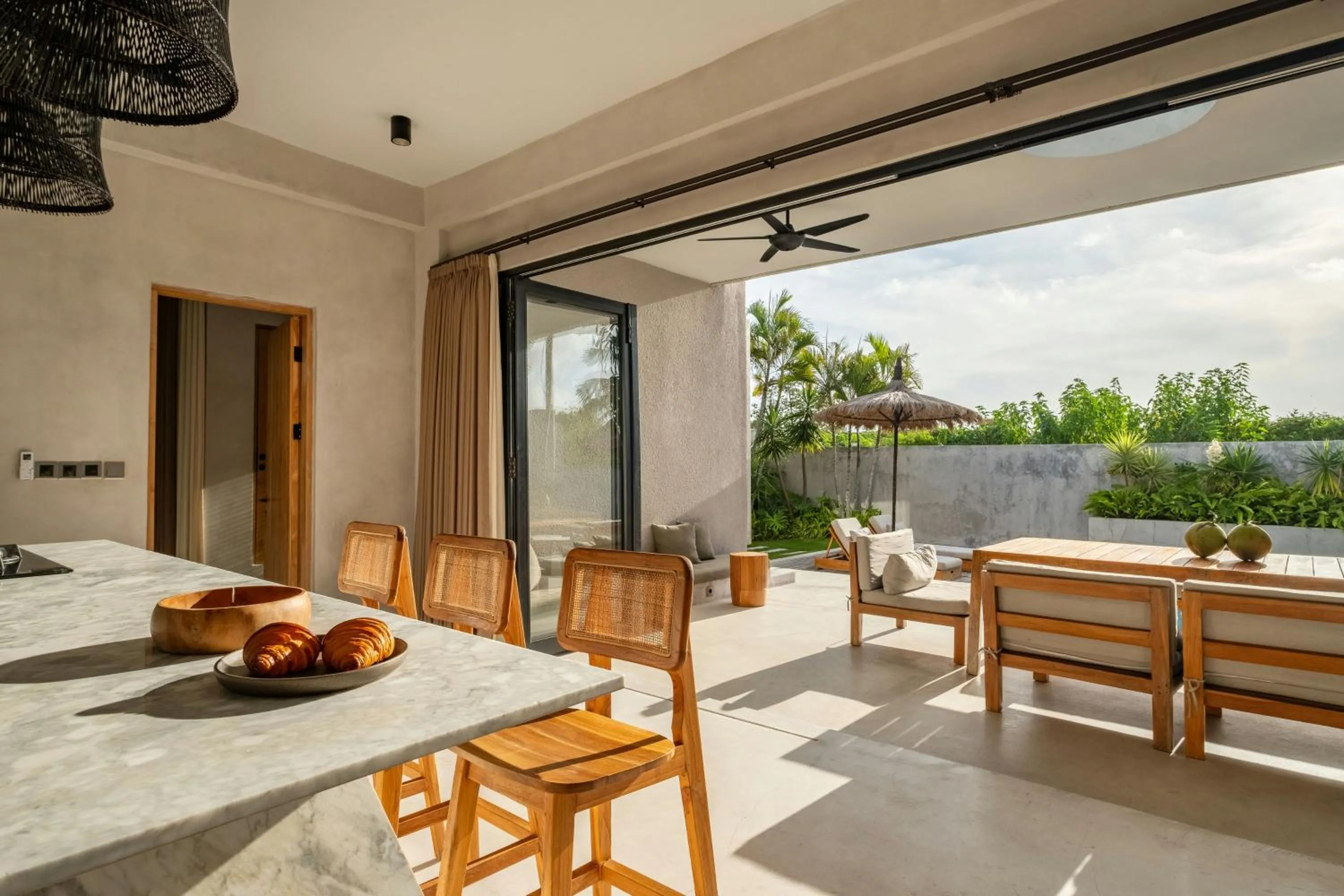 Day in Concrete Retreat Umalas