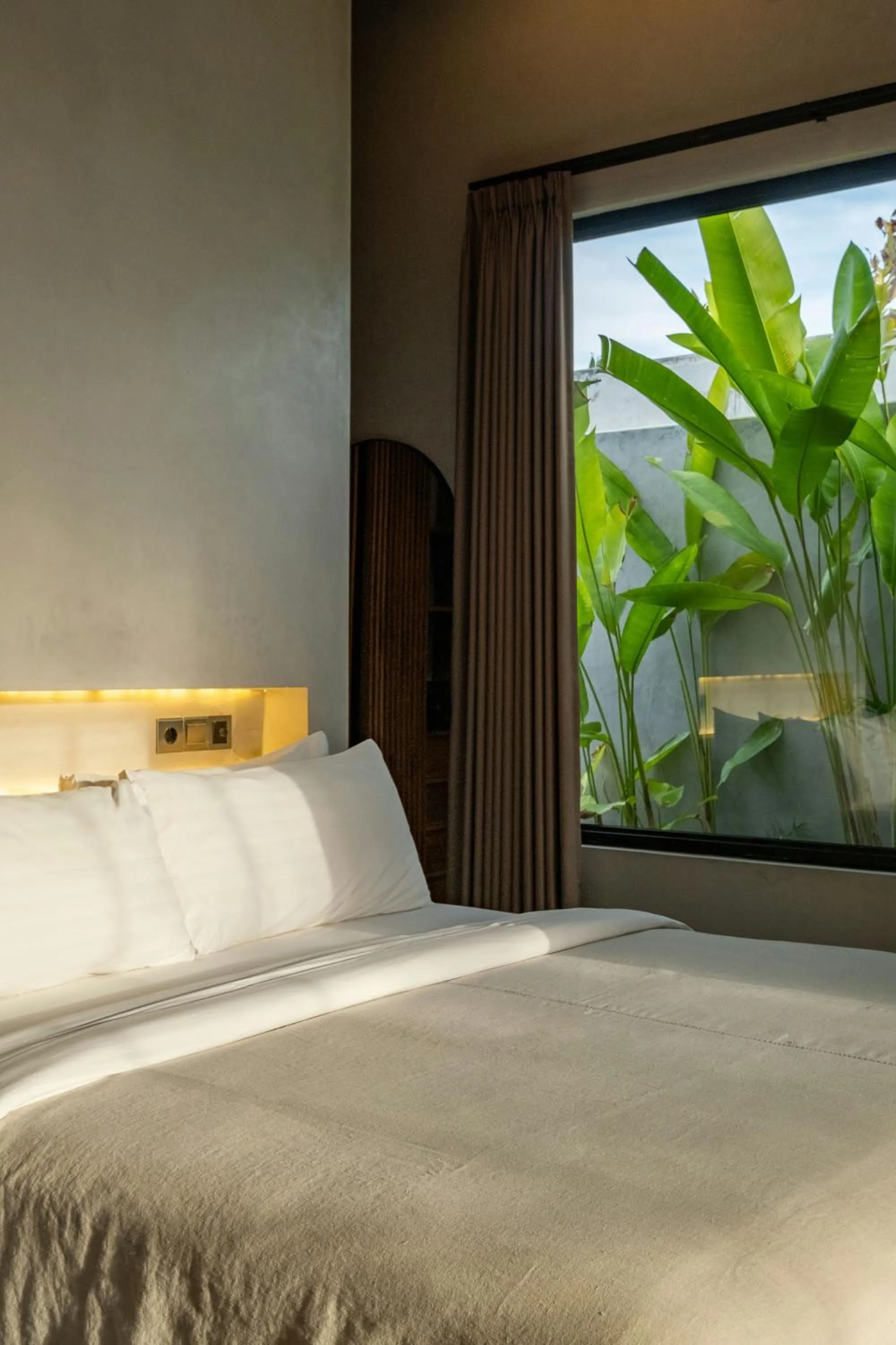 Bed in Concrete Retreat Umalas