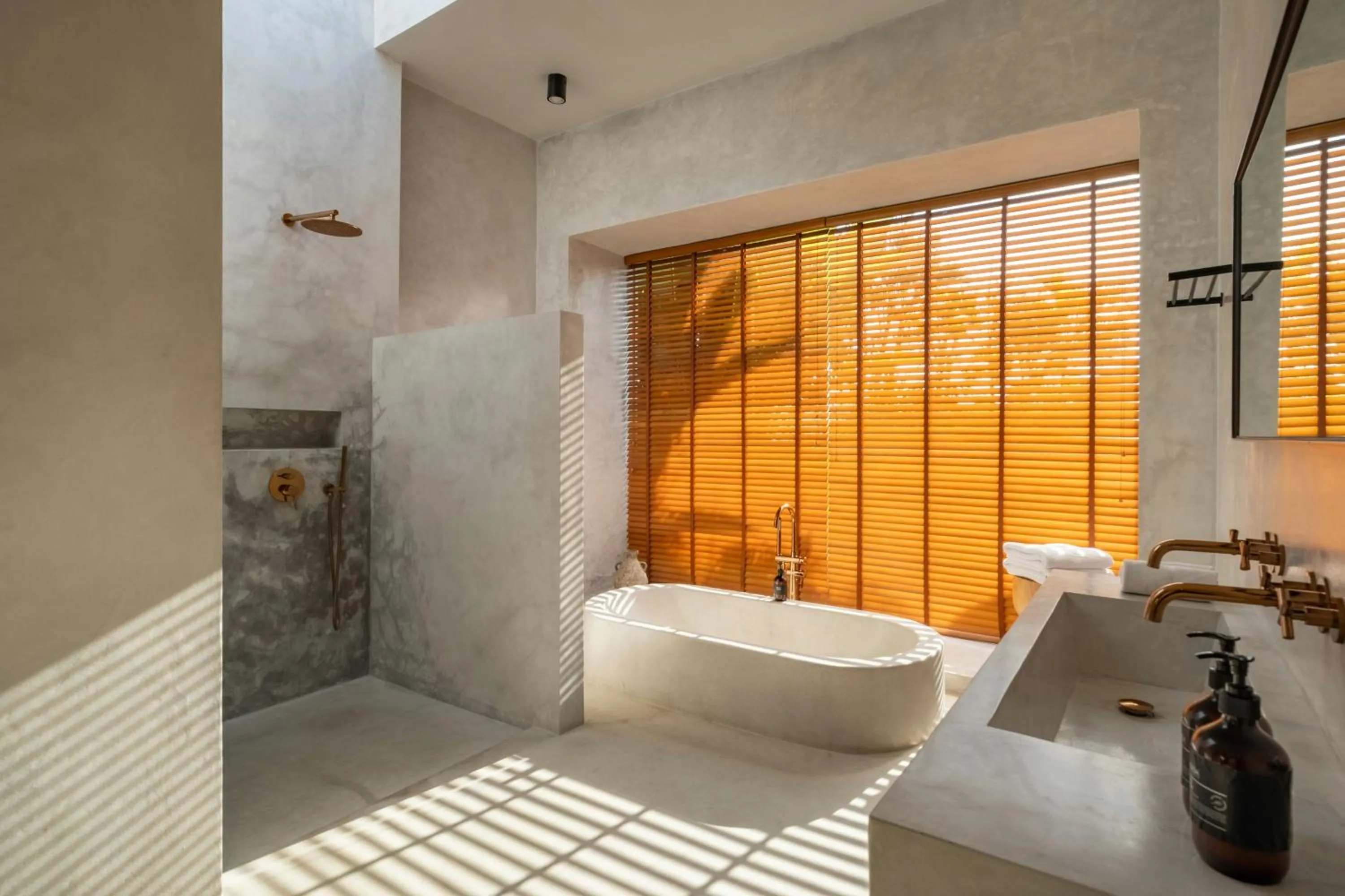 Toilet in Concrete Retreat Umalas