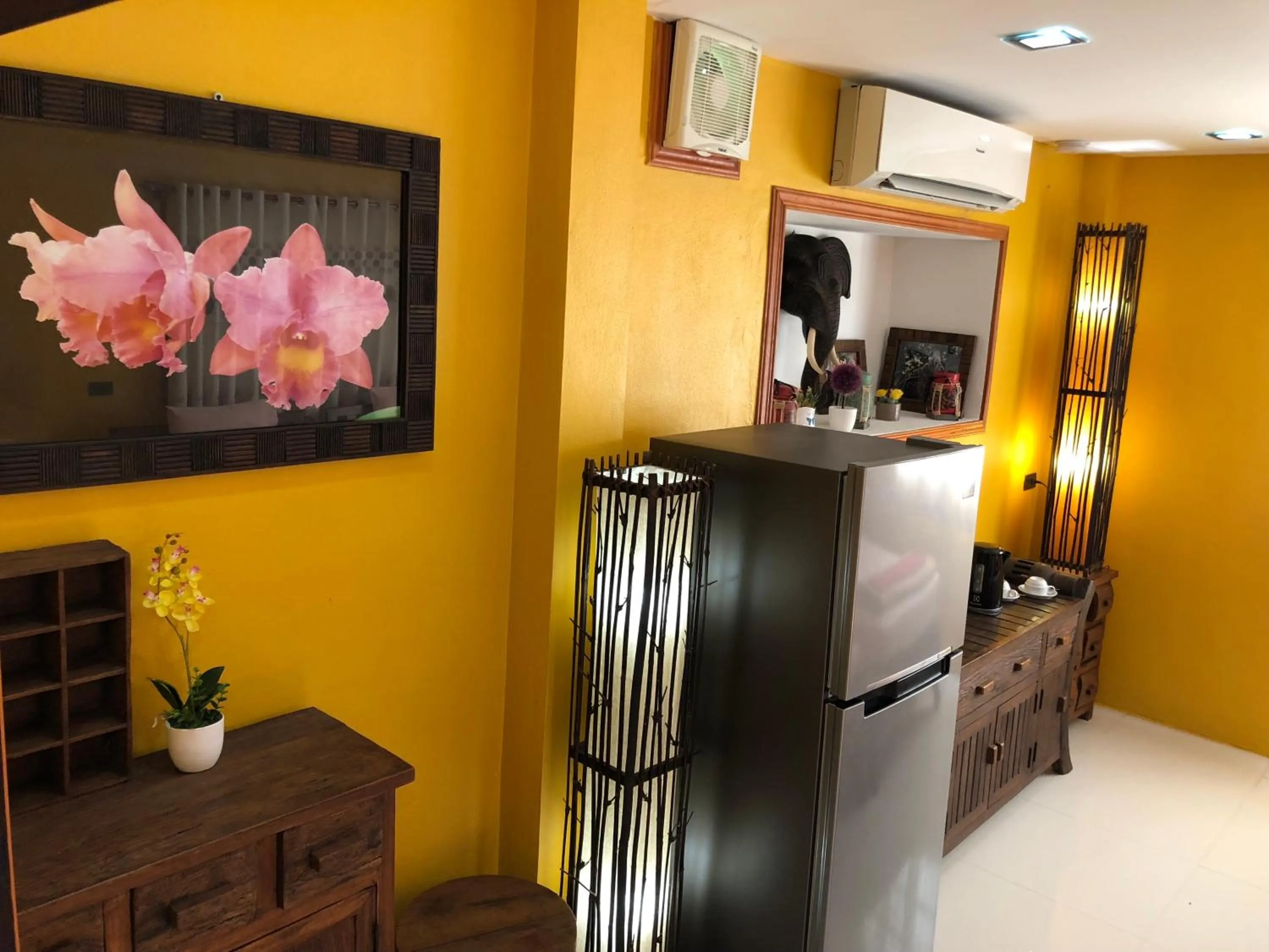 Coffee/tea facilities in On The Mekong Resort