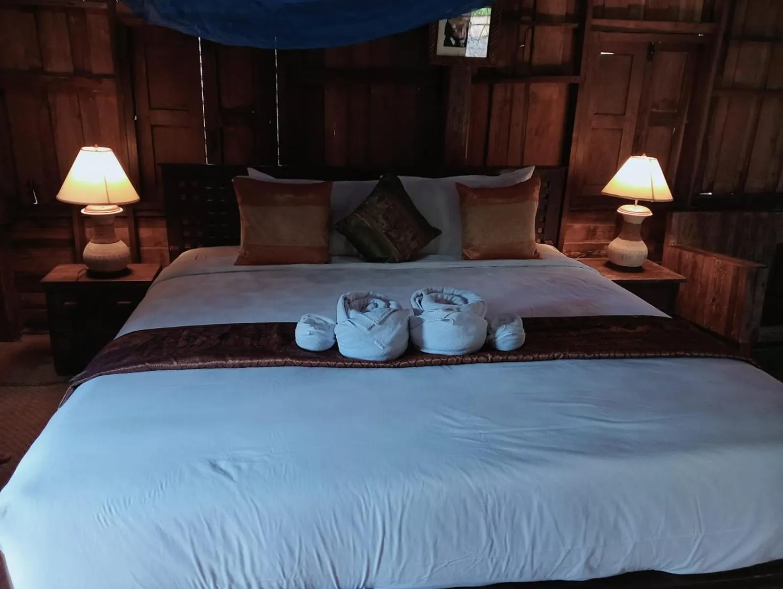Bed in On The Mekong Resort