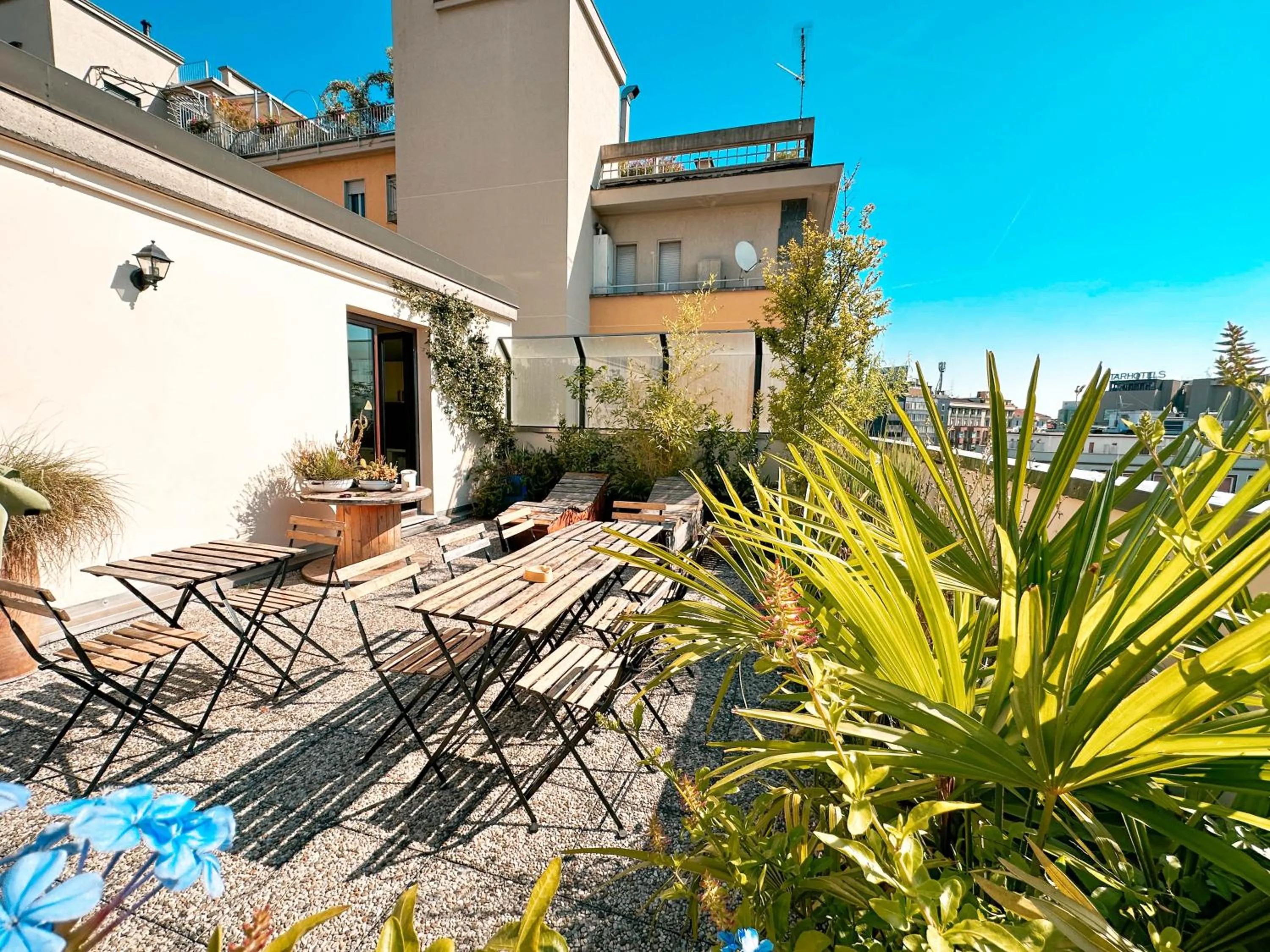 Balcony/Terrace in Ostello Bello Milano Centrale