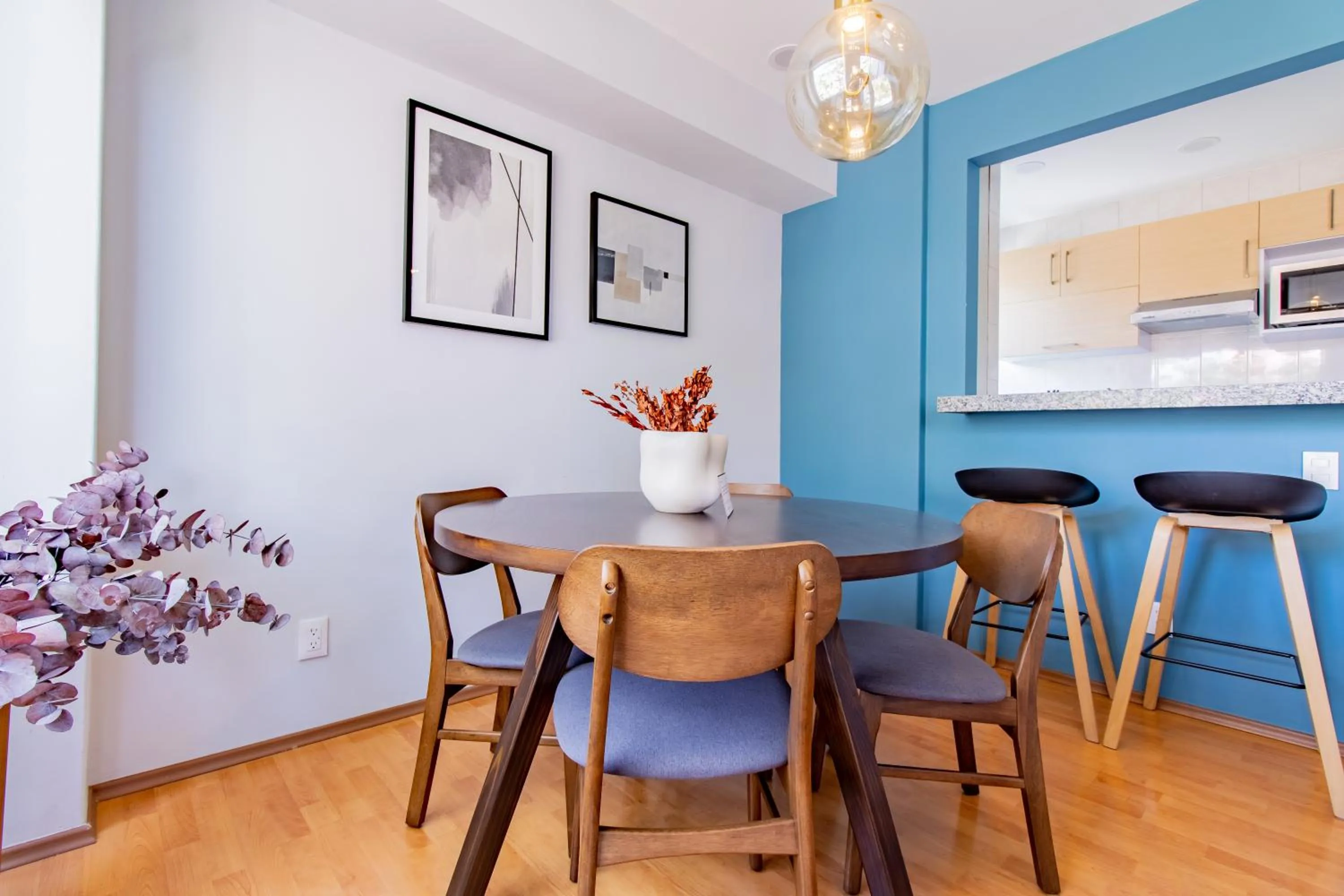Dining area in Capitalia Anzures Polanco