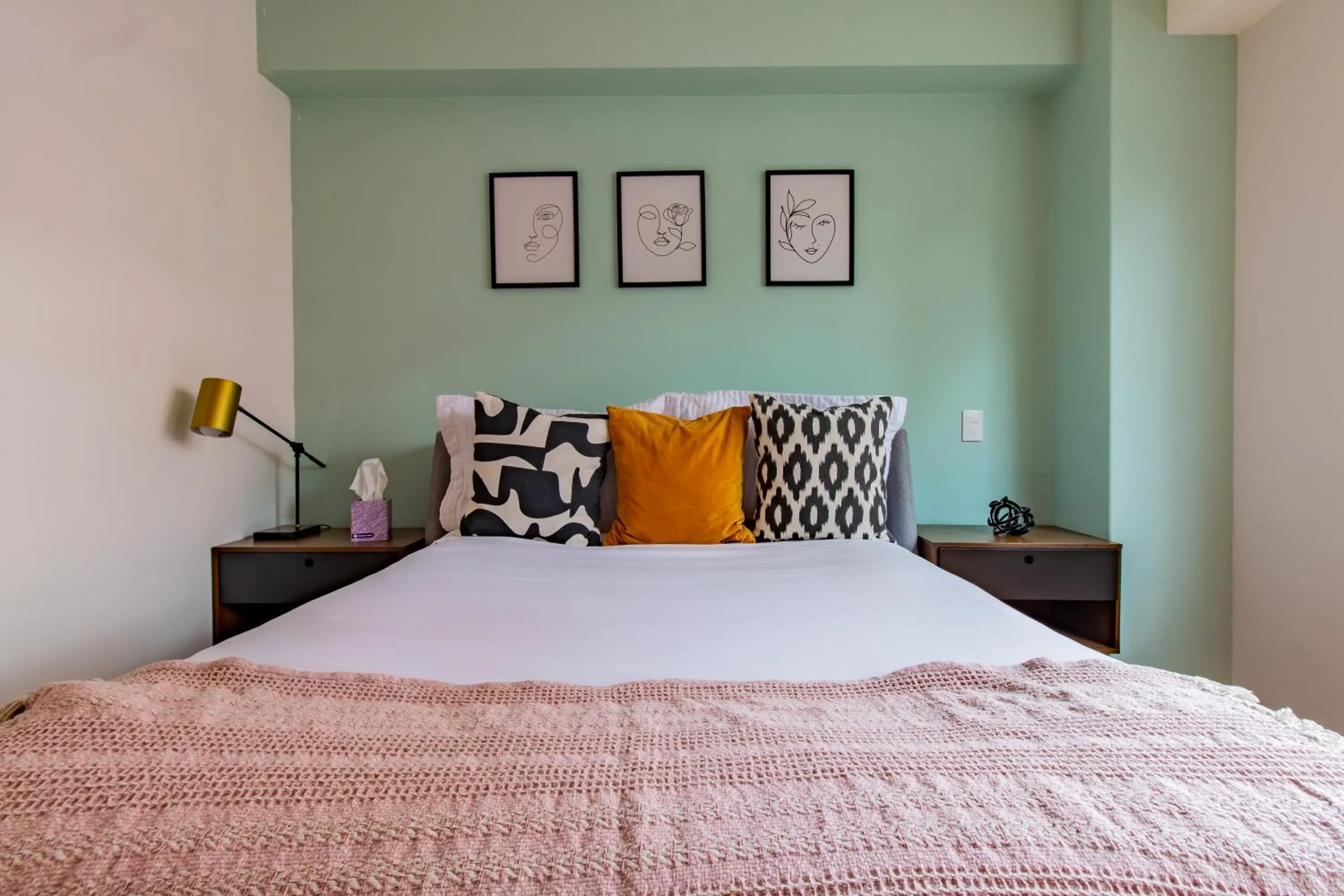 Bed in Capitalia Anzures Polanco