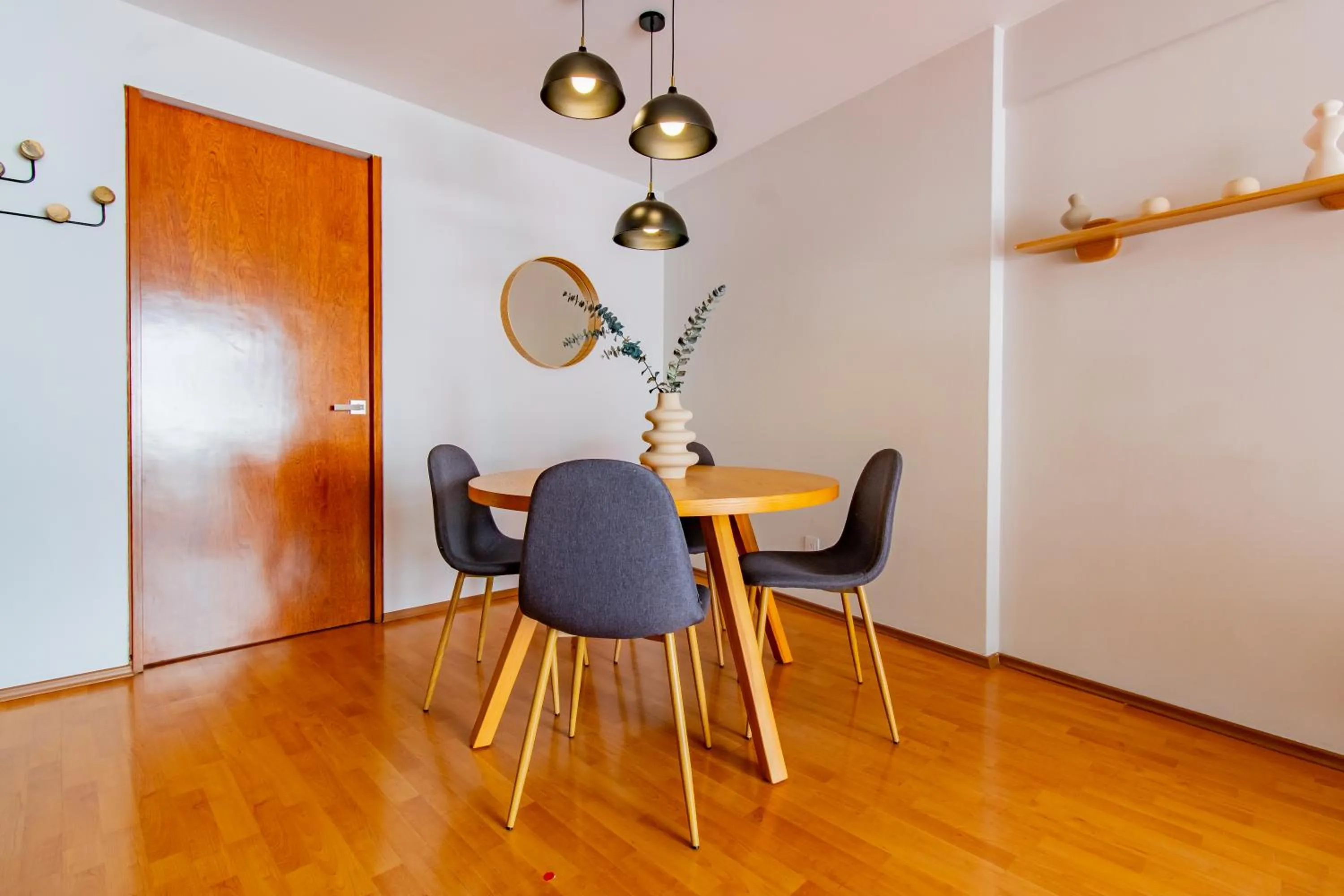 Dining area in Capitalia Anzures Polanco