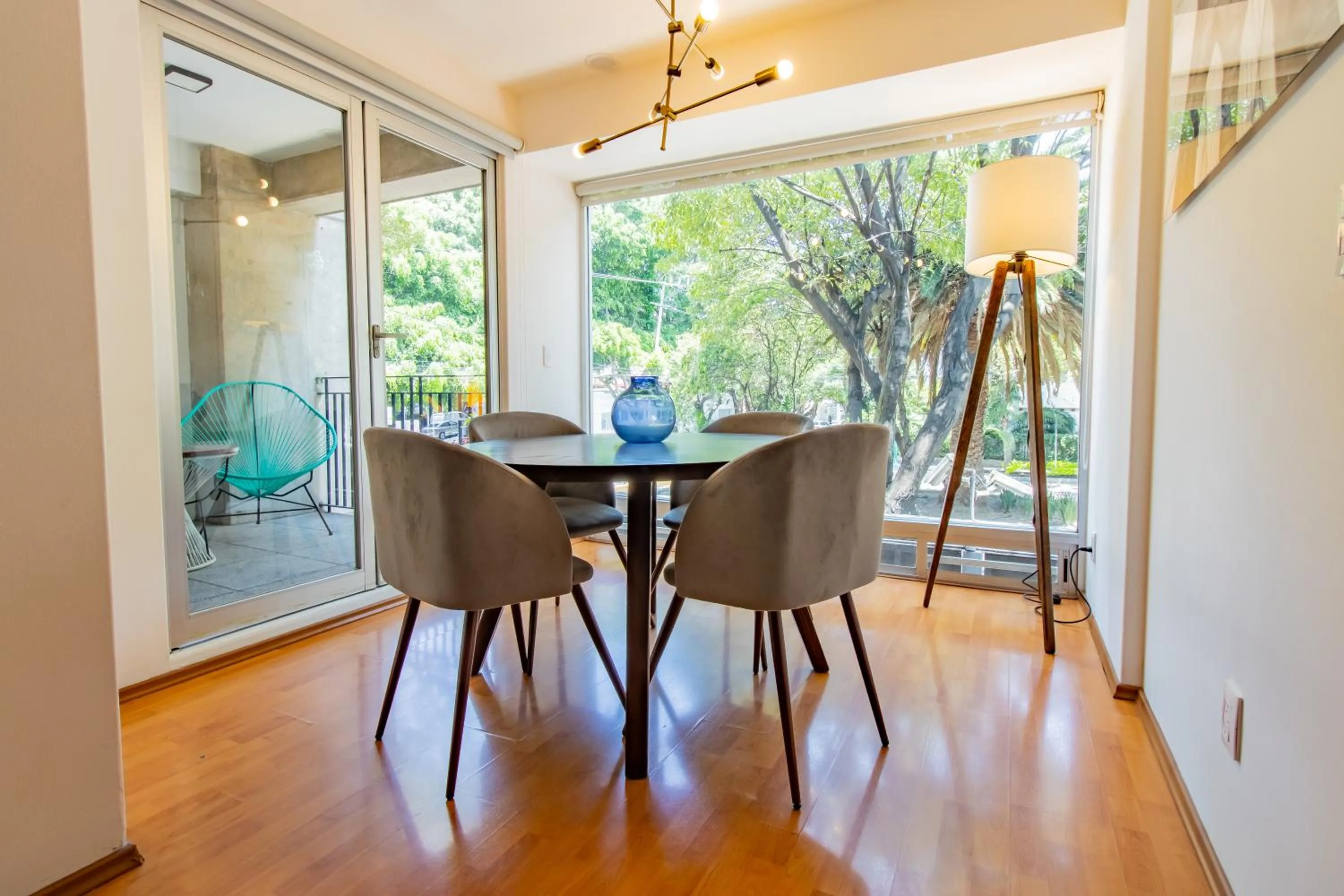 Dining area in Capitalia Anzures Polanco