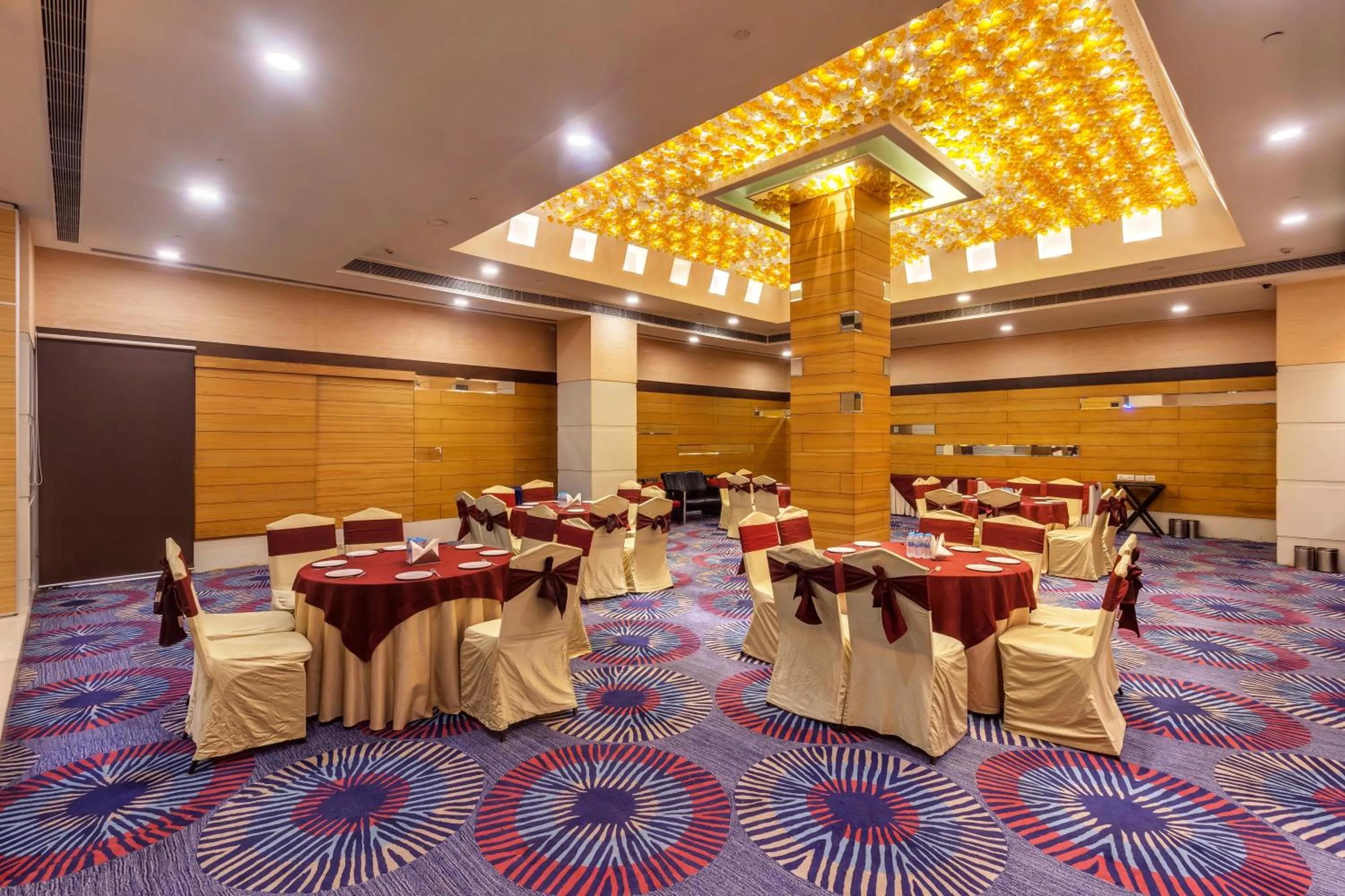 Banquet/Function facilities in Golden Tulip New Delhi - Hari Nagar