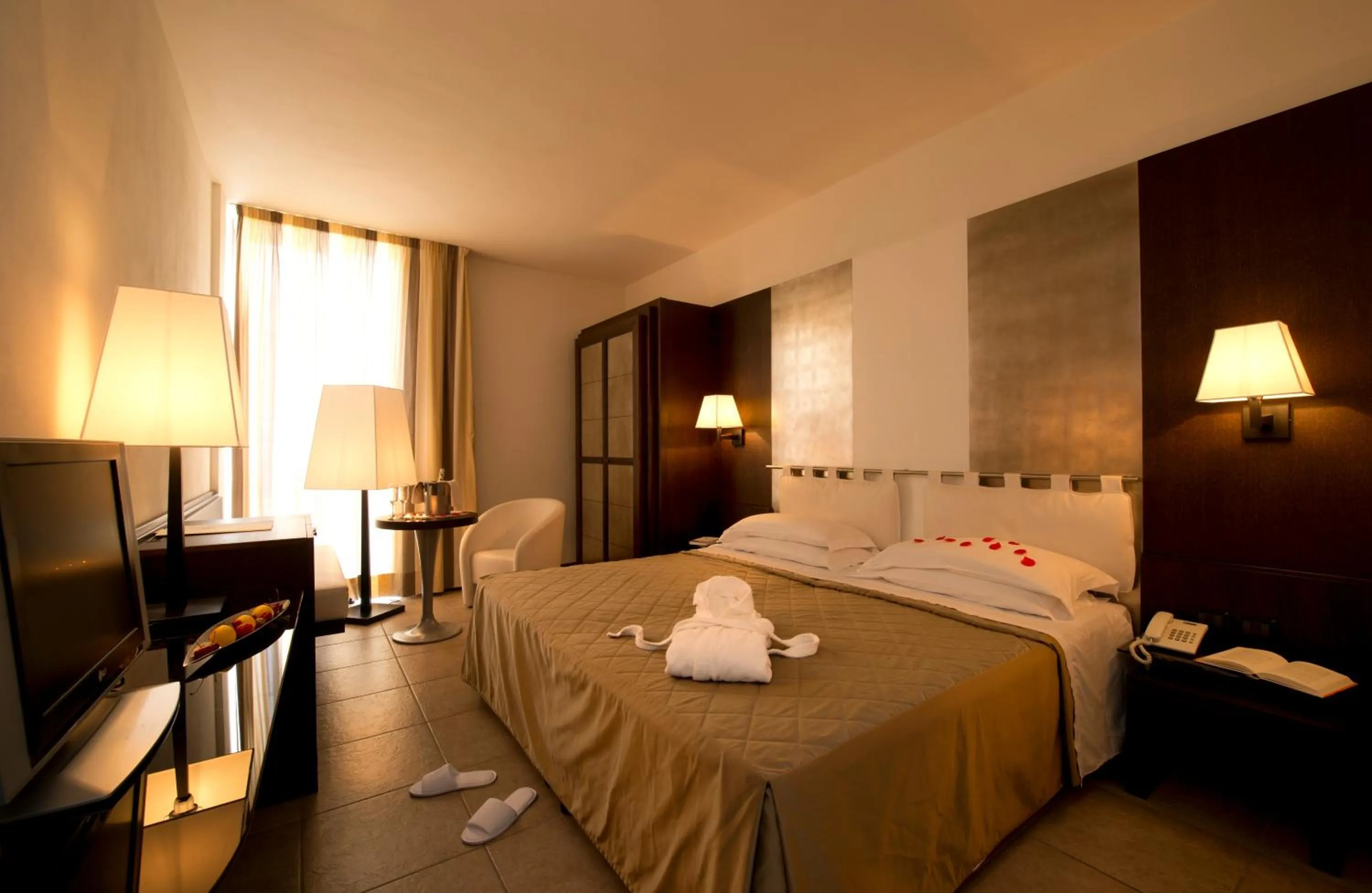 Bedroom, Bed in Grand Hotel Admiral Palace