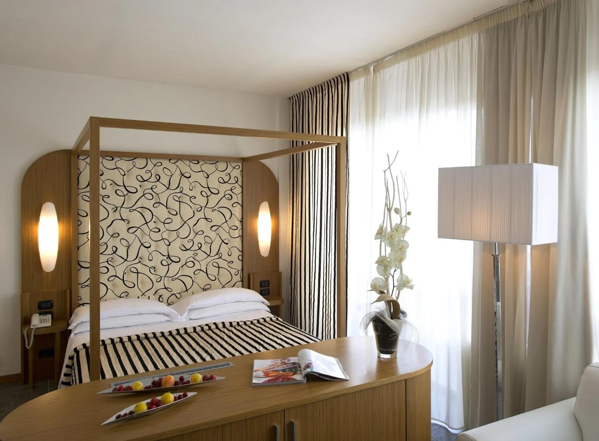 Bed in Grand Hotel Admiral Palace