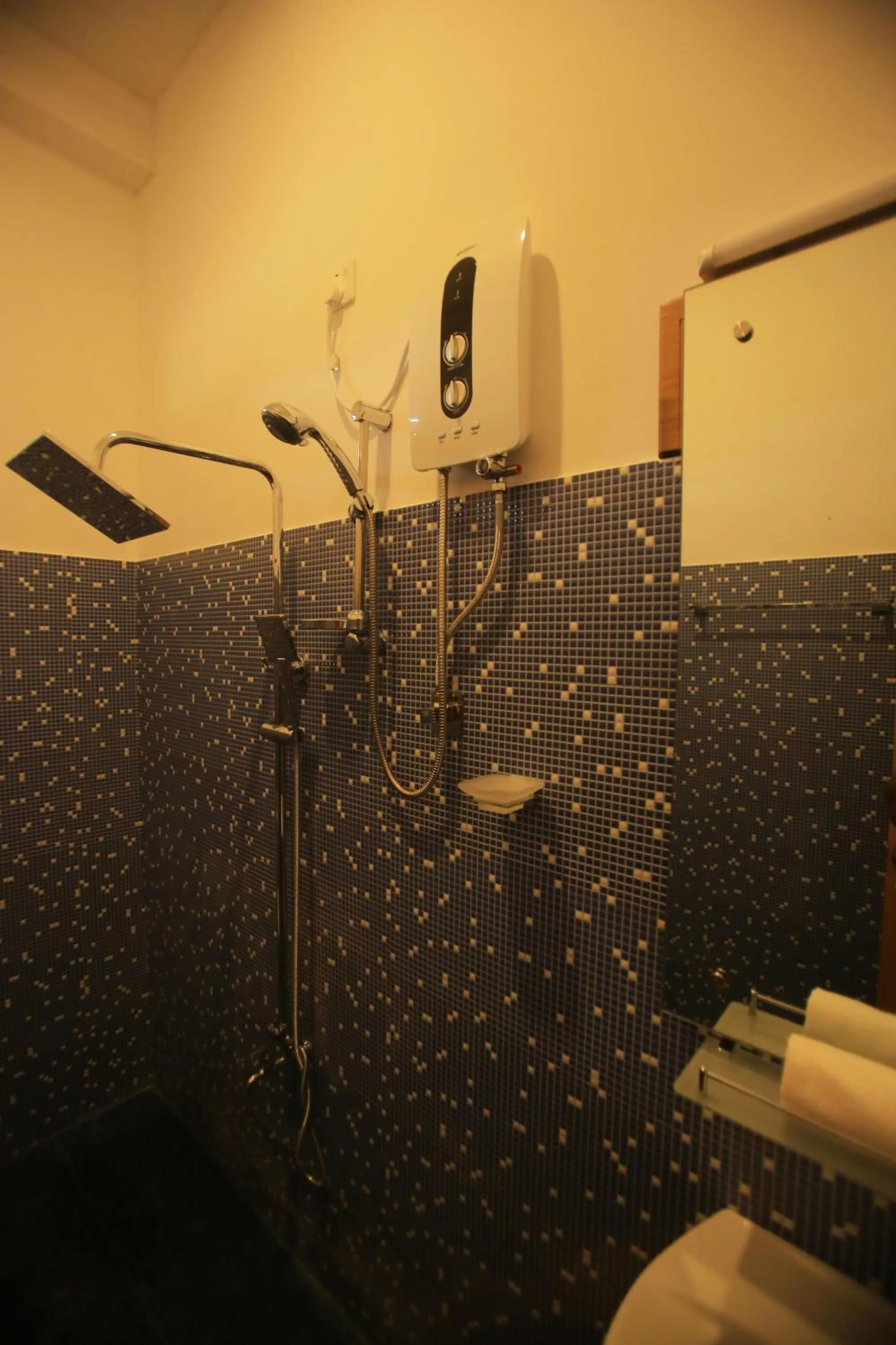 Bathroom in Jungle Hut Resort Sigiriya