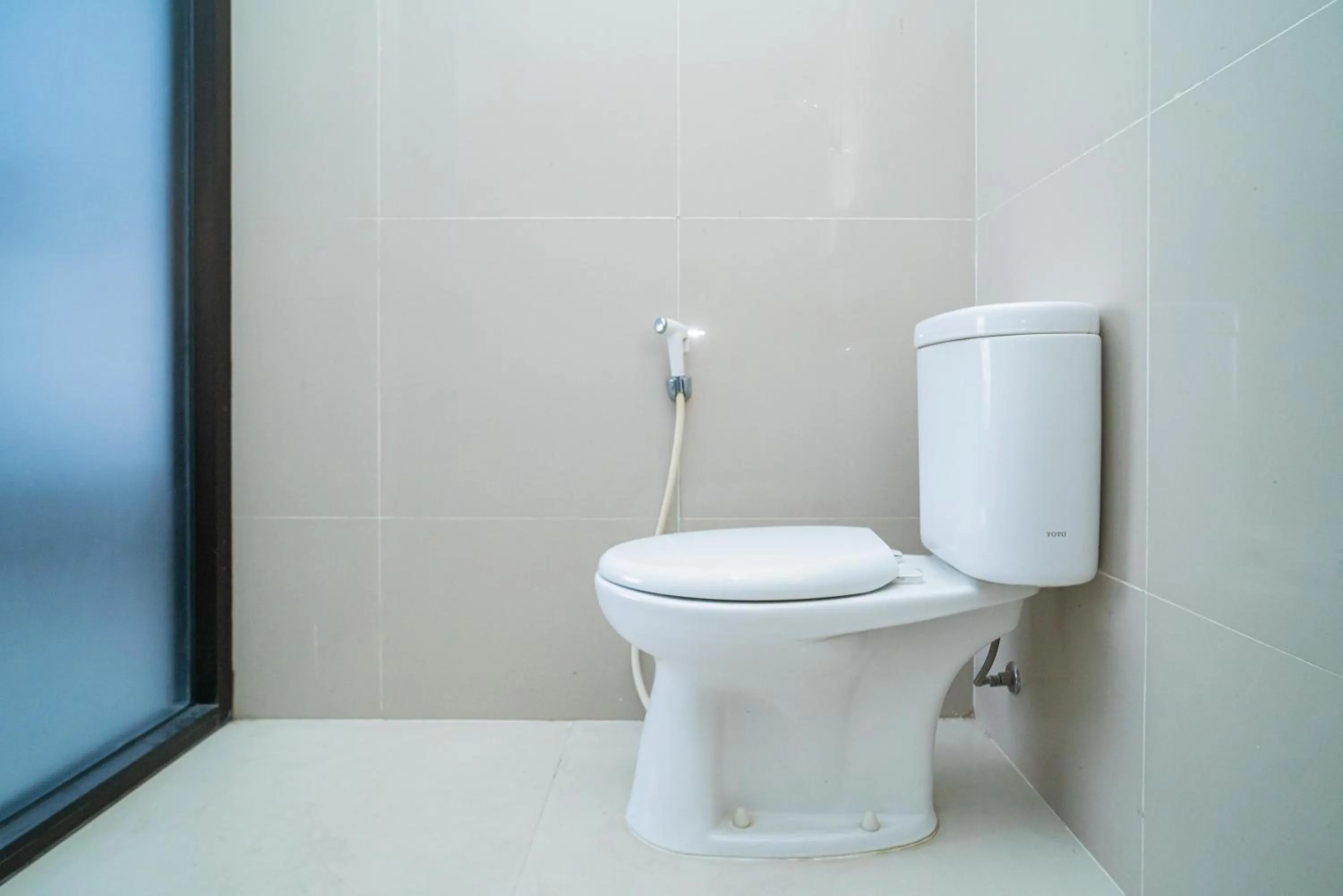 Bathroom in RedDoorz @ Kampung Sawah Jatimurni Bekasi