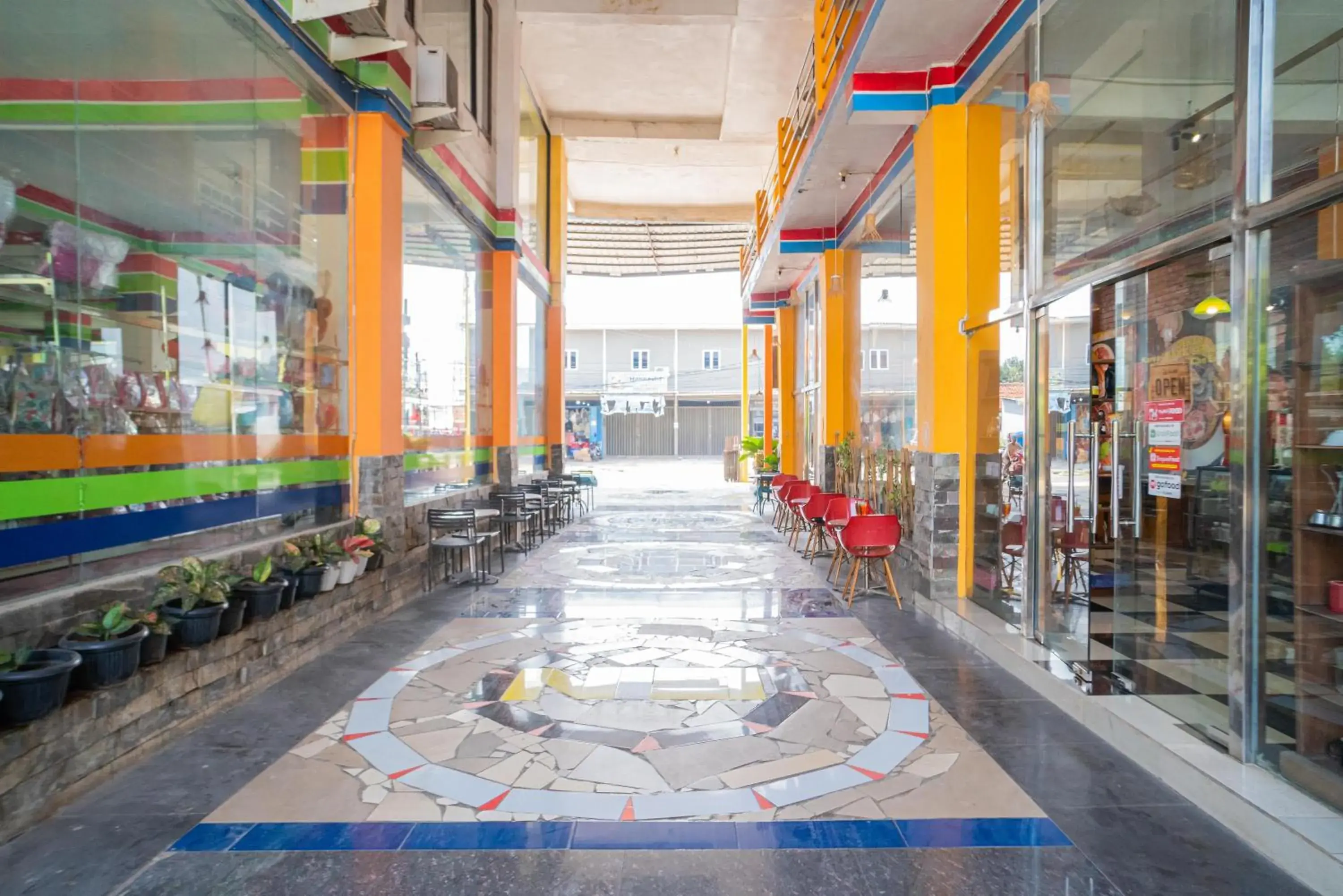 Property building in RedDoorz @ Kampung Sawah Jatimurni Bekasi Property building in RedDoorz @ Kampung Sawah Jatimurni Bekasi