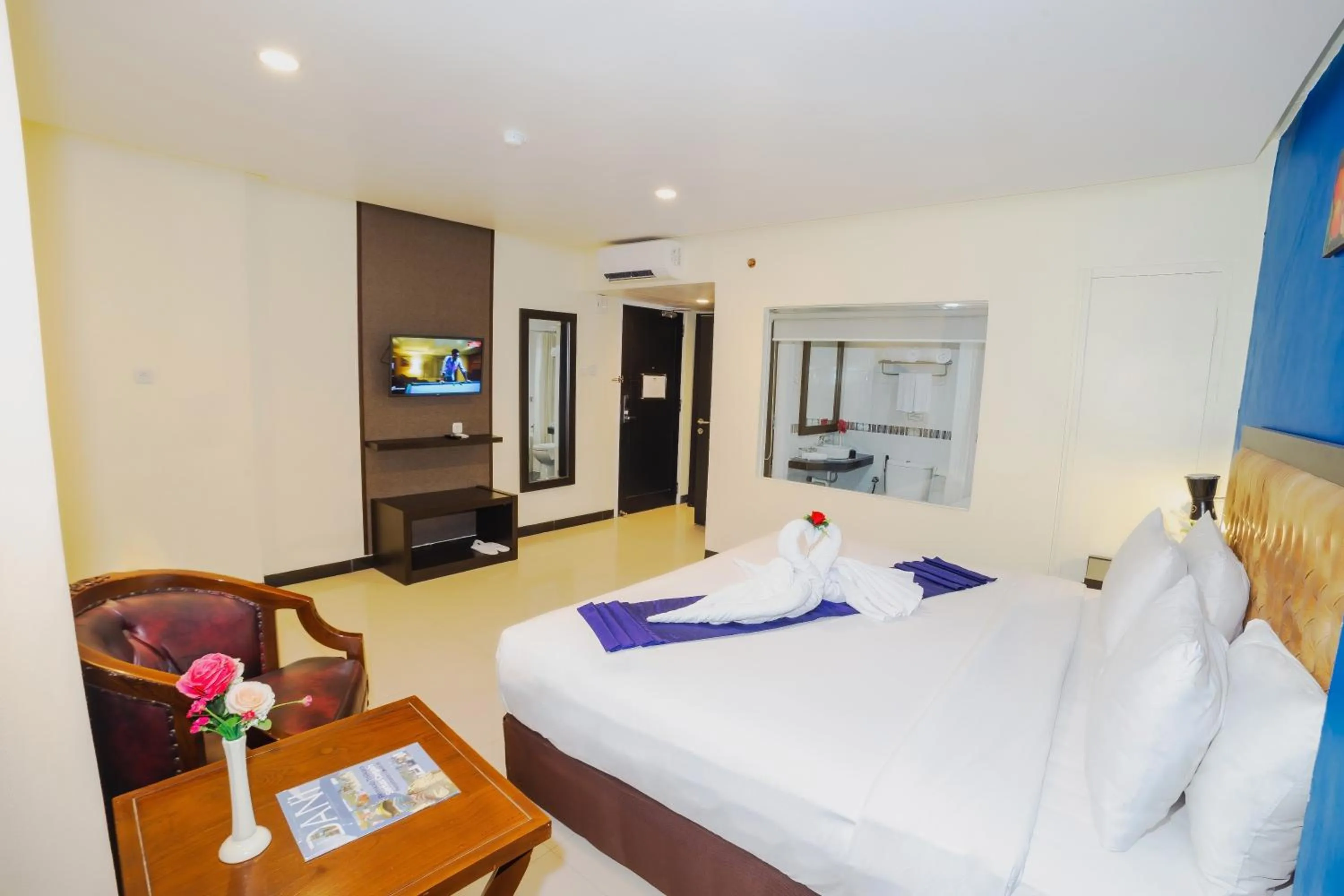 Bedroom, Bed in Parkside Star Hotel Jayapura