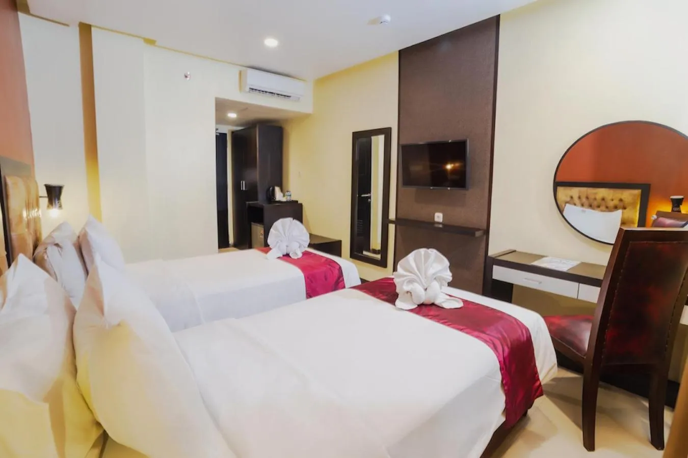 Bedroom, Bed in Parkside Star Hotel Jayapura