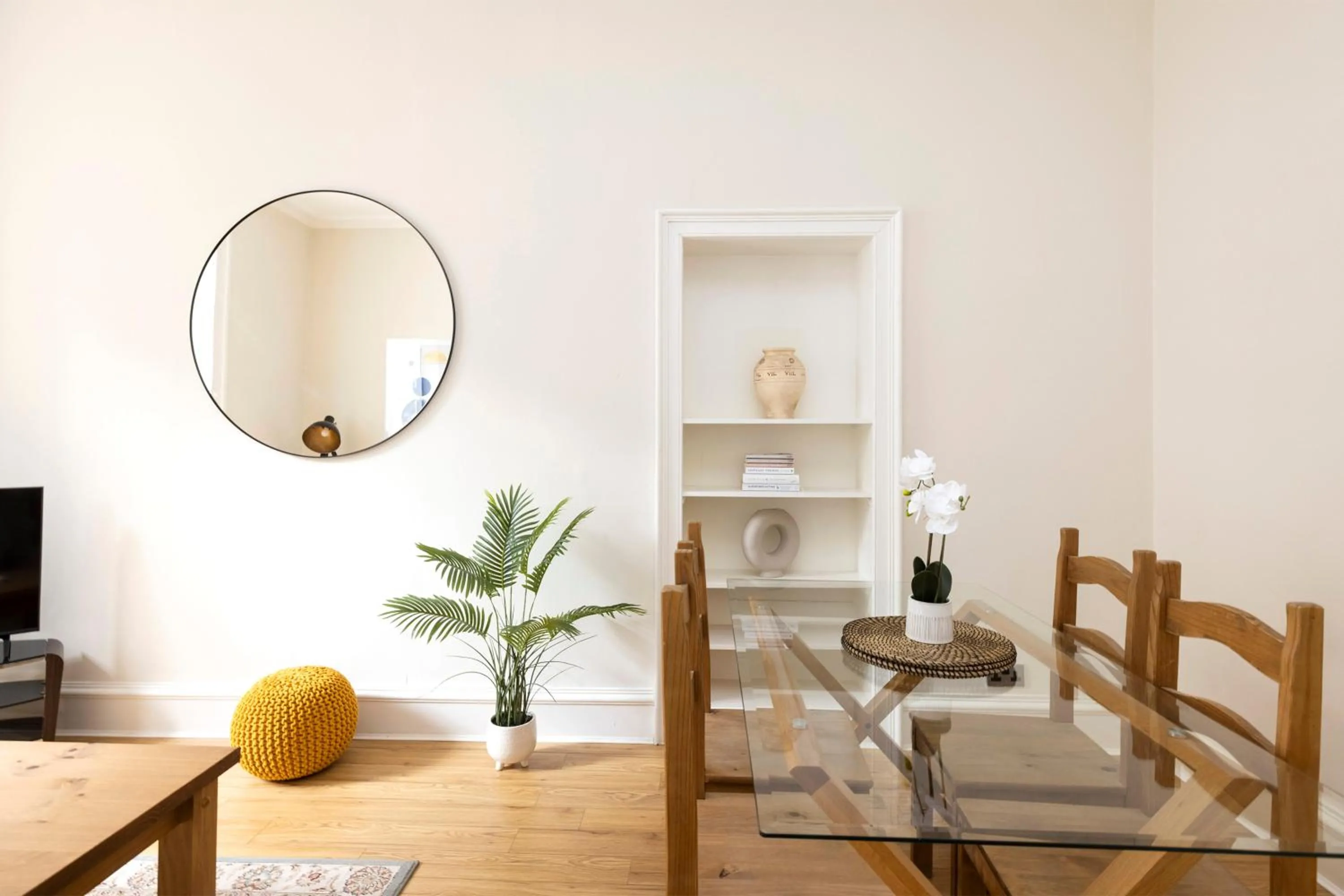 JOIVY Chic Apartment near Stockbridge Market