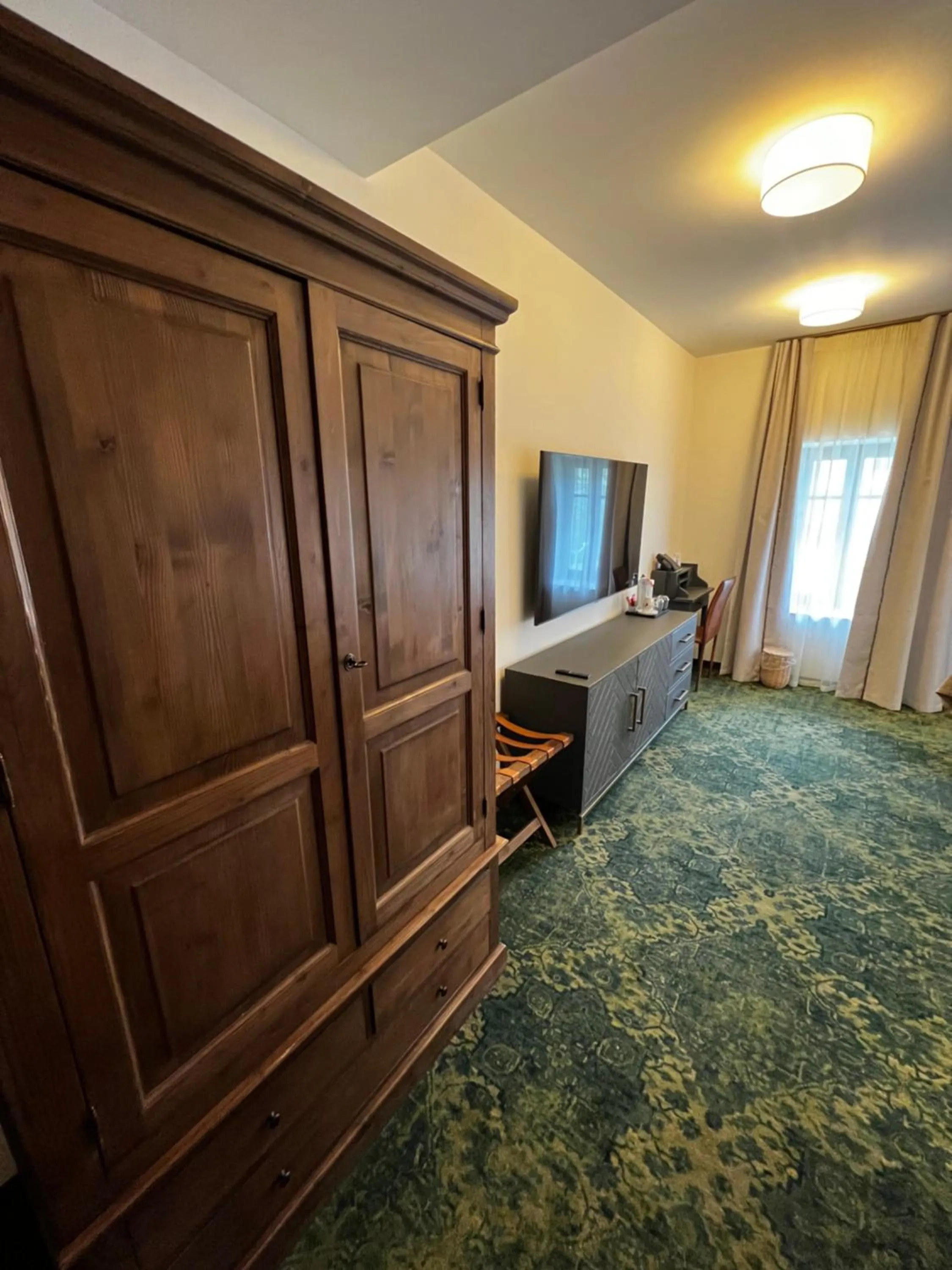 TV and multimedia, Bed in La Boheme Boutique Casa Soare