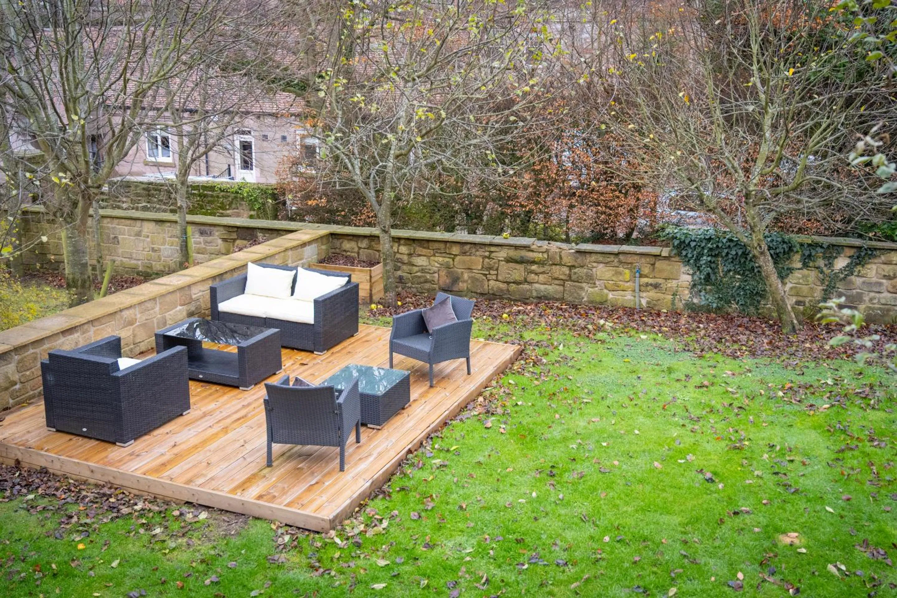 Property building in Northern Hideaways Apple Store