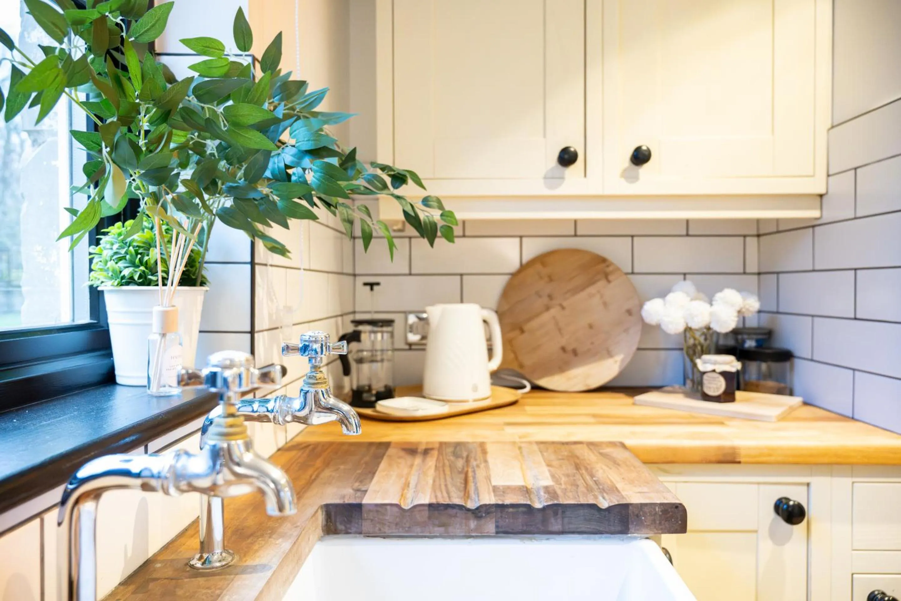 Kitchen or kitchenette in Northern Hideaways Apple Store