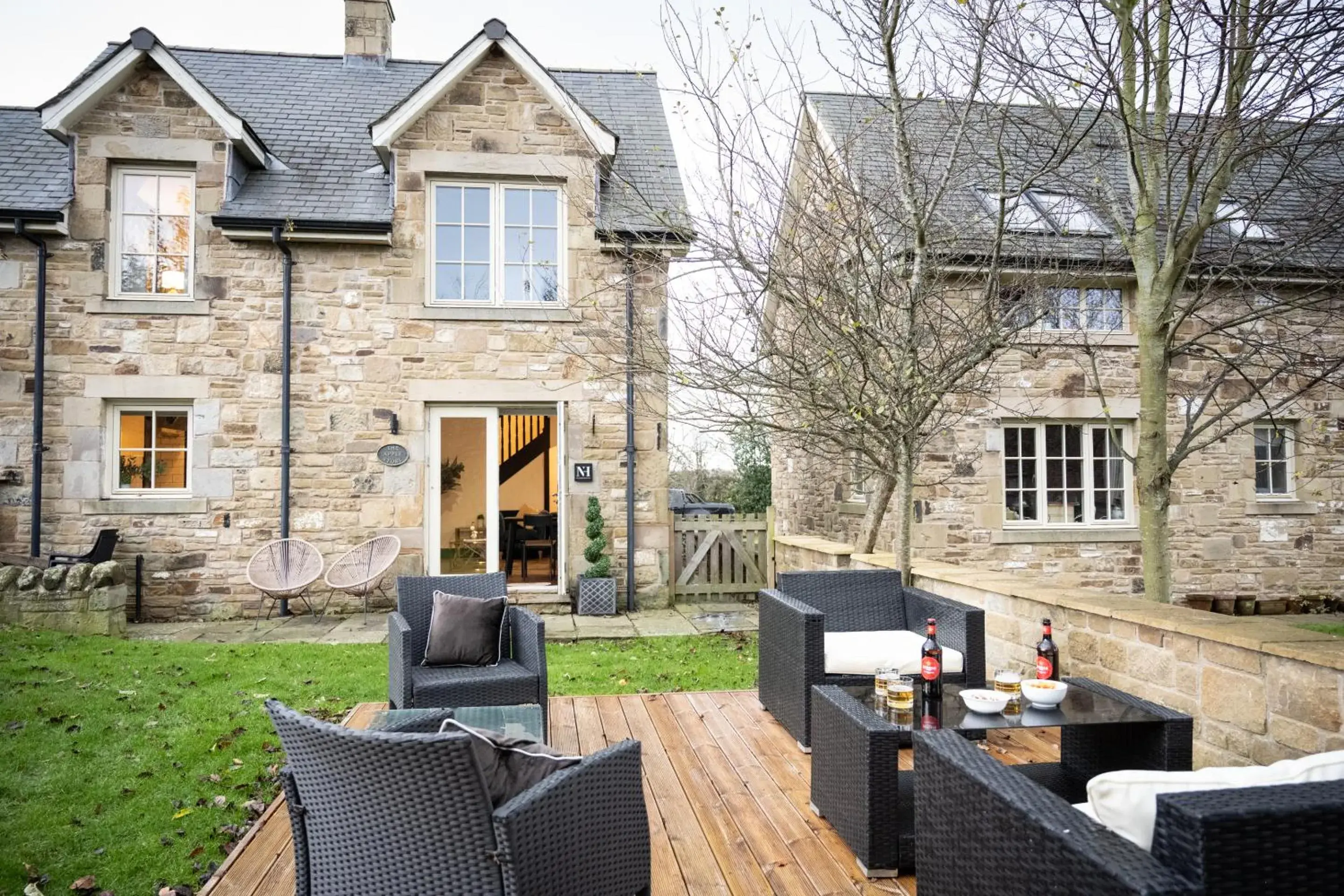 Property building in Northern Hideaways Apple Store, Ellingham Property building in Northern Hideaways Apple Store, Ellingham