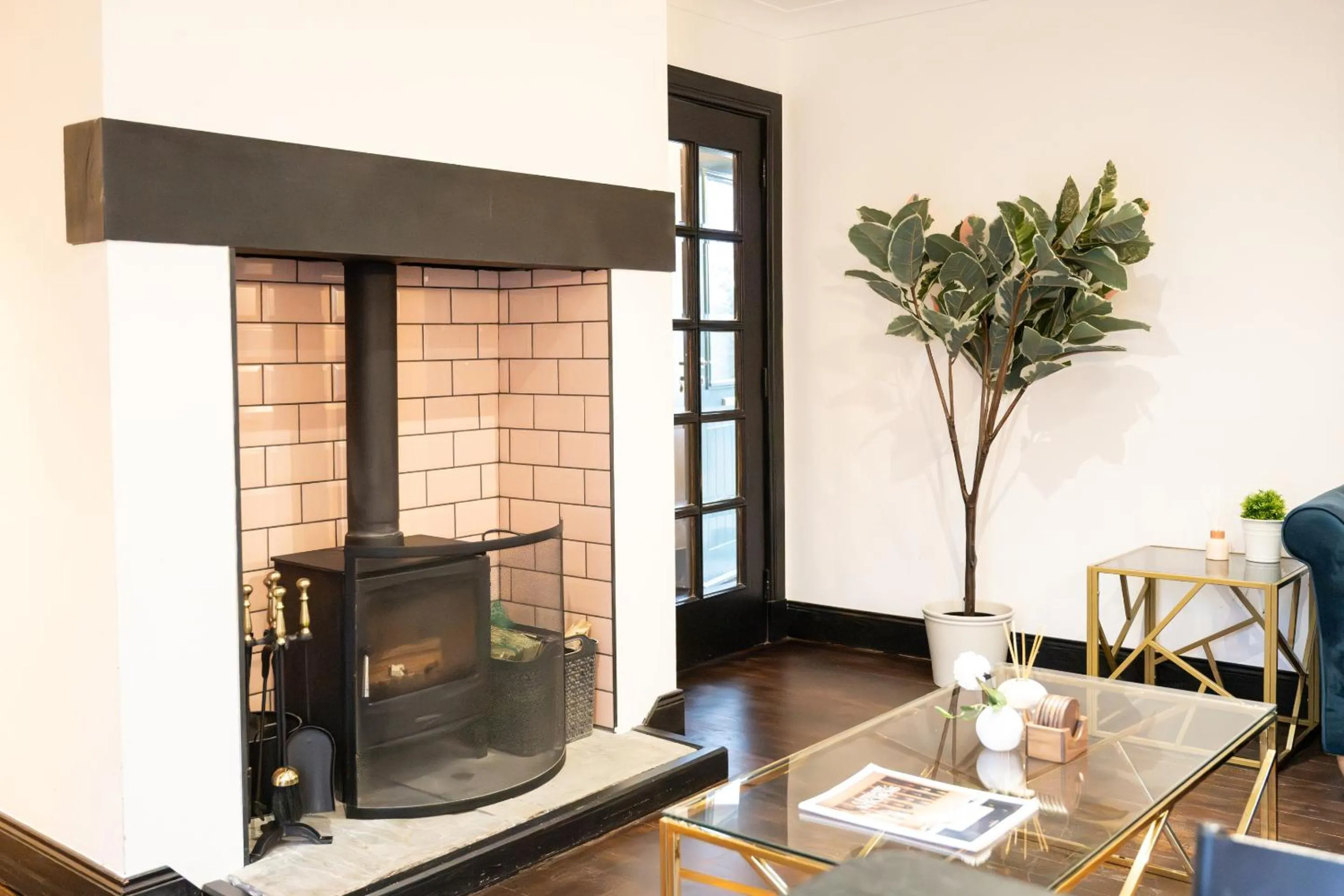 Living room in Northern Hideaways Apple Store