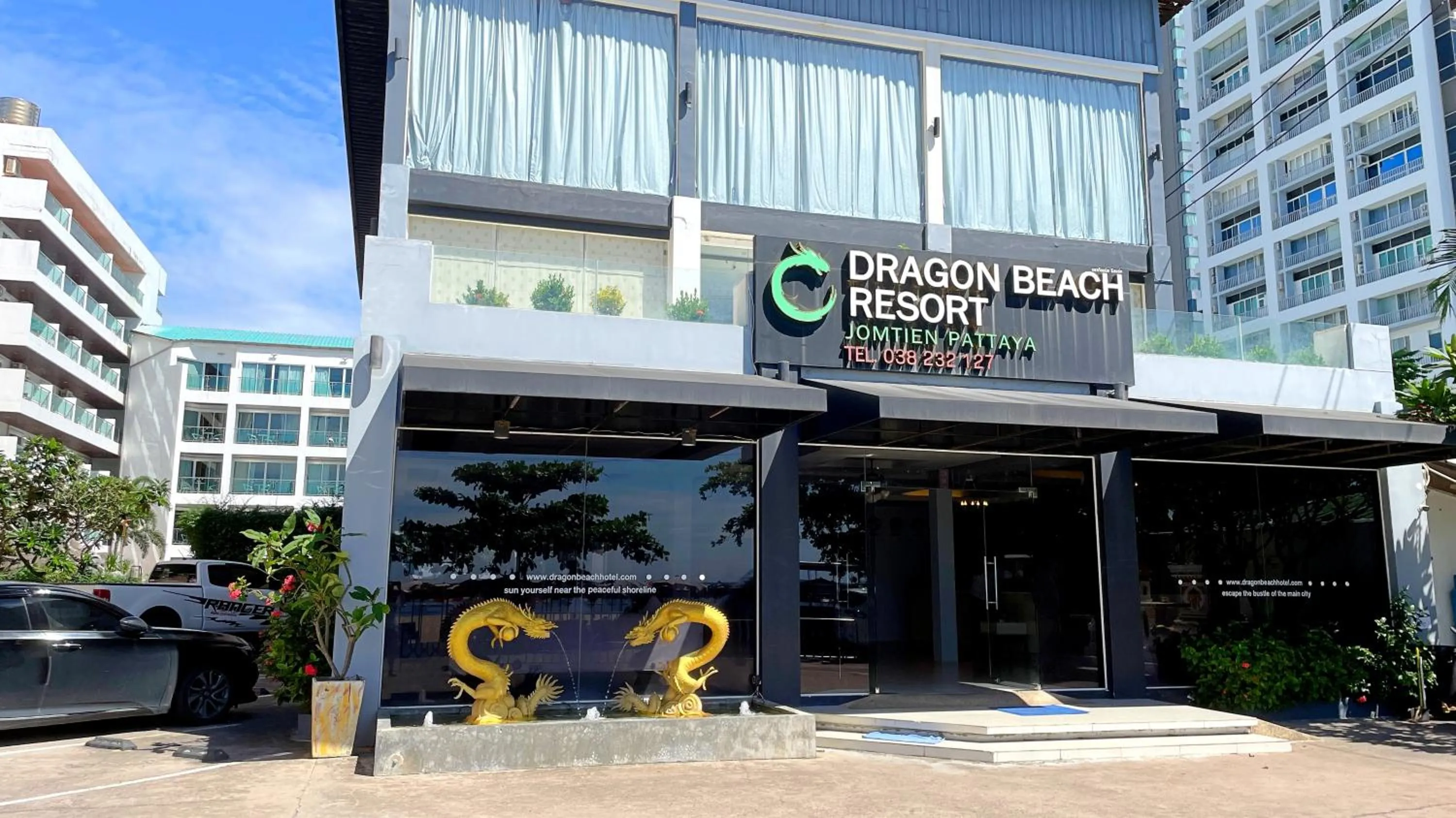 Facade/entrance in Dragon Beach Resort , Jomtien Beach Pattaya