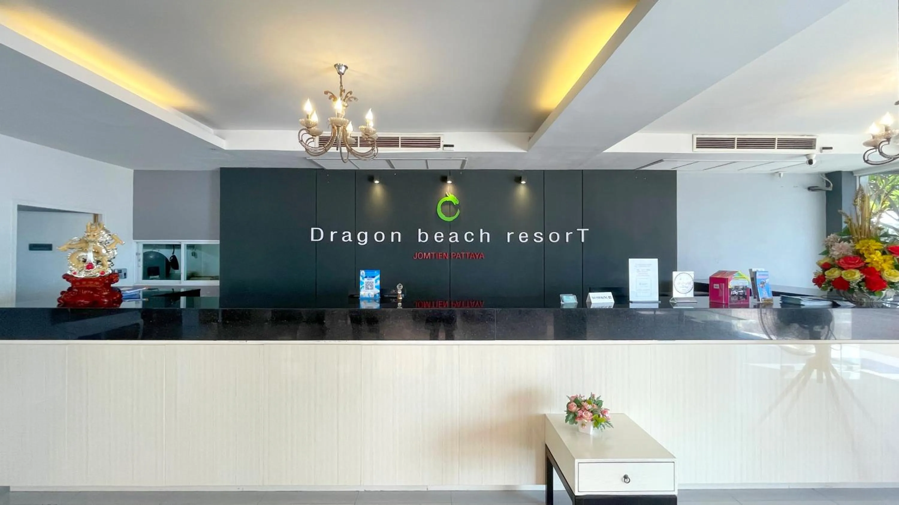 Lobby or reception in Dragon Beach Resort , Jomtien Beach Pattaya