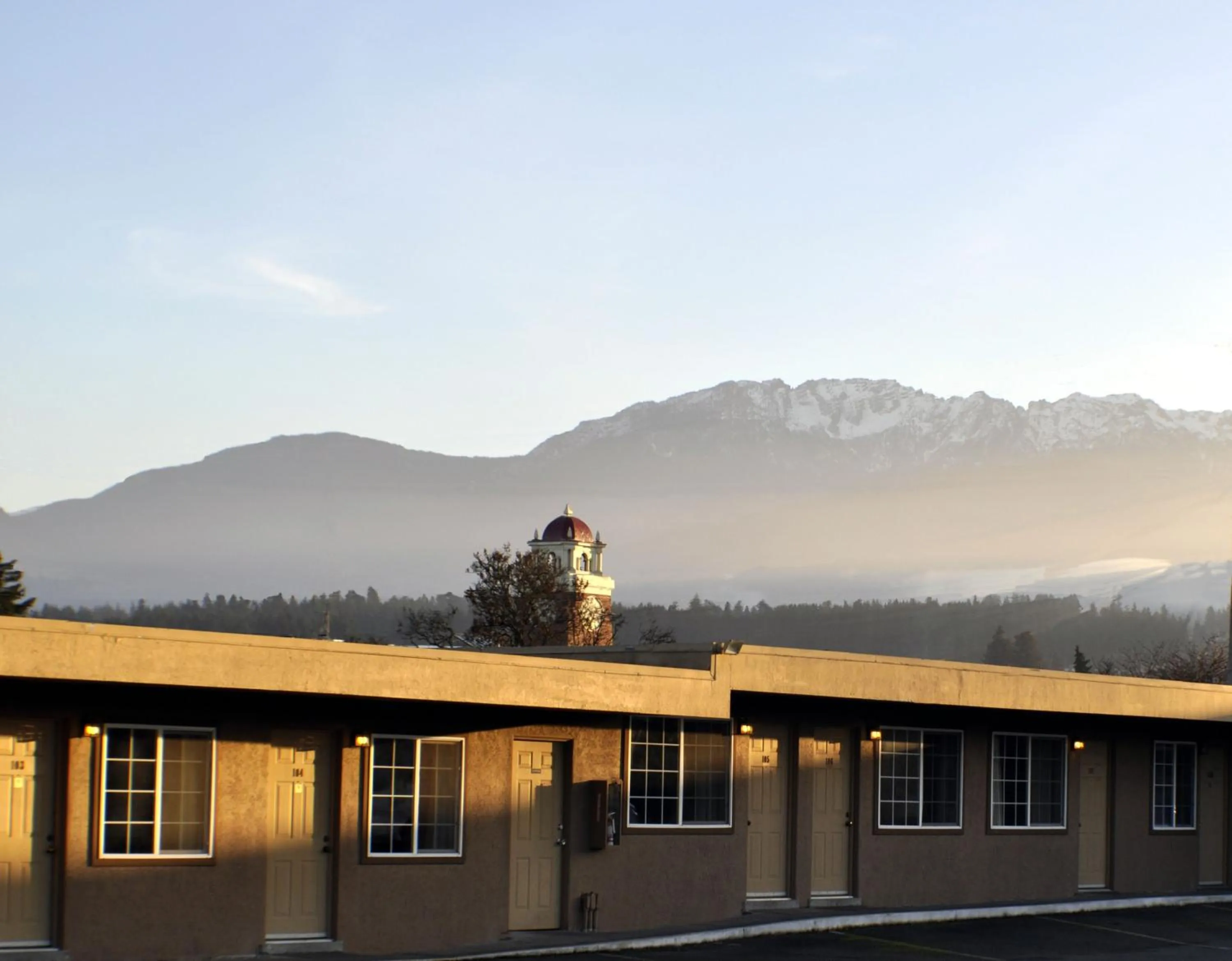 Facade/entrance in Uptown Inn