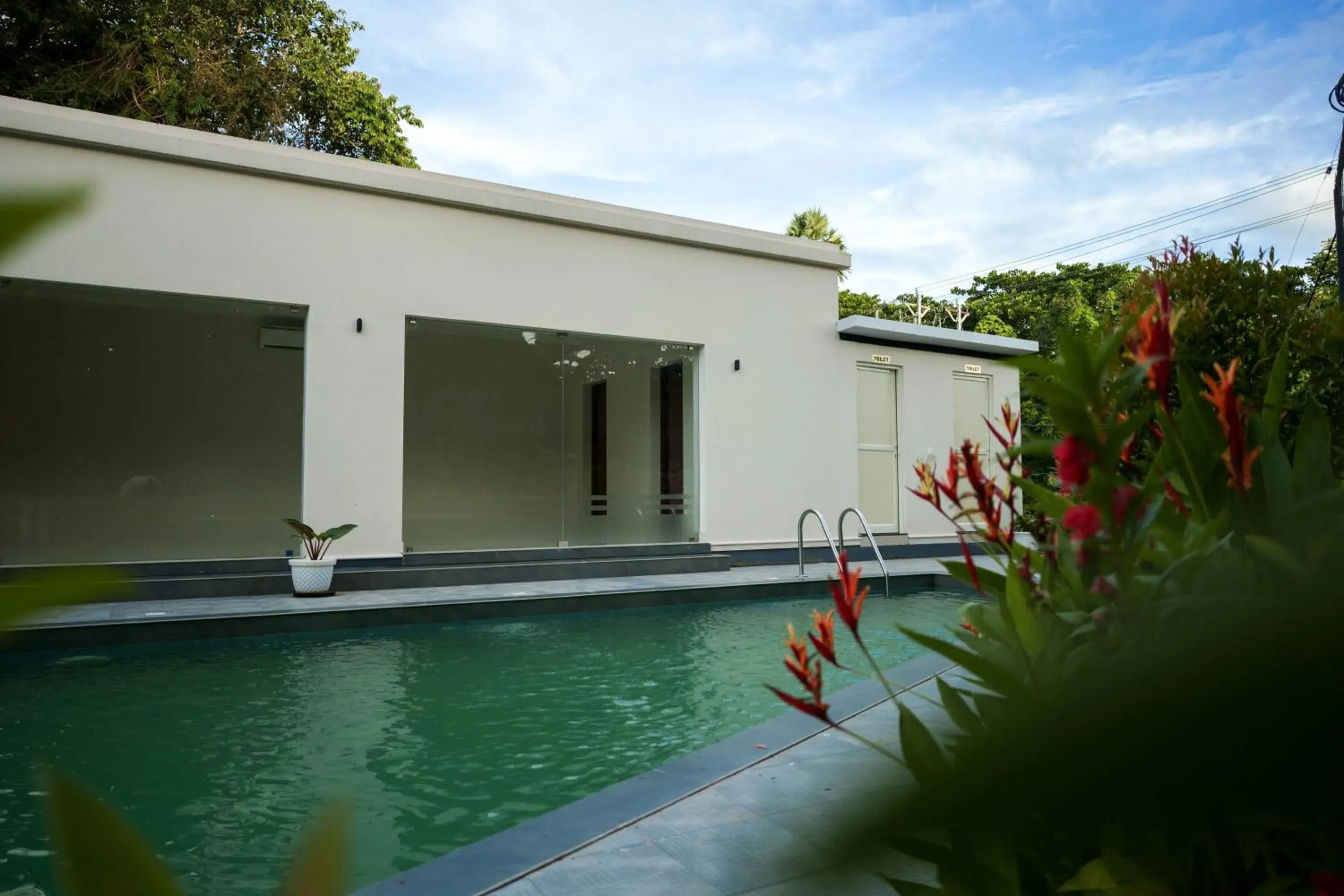 Swimming pool in Valluvanad Residency Swimming pool in Valluvanad Residency