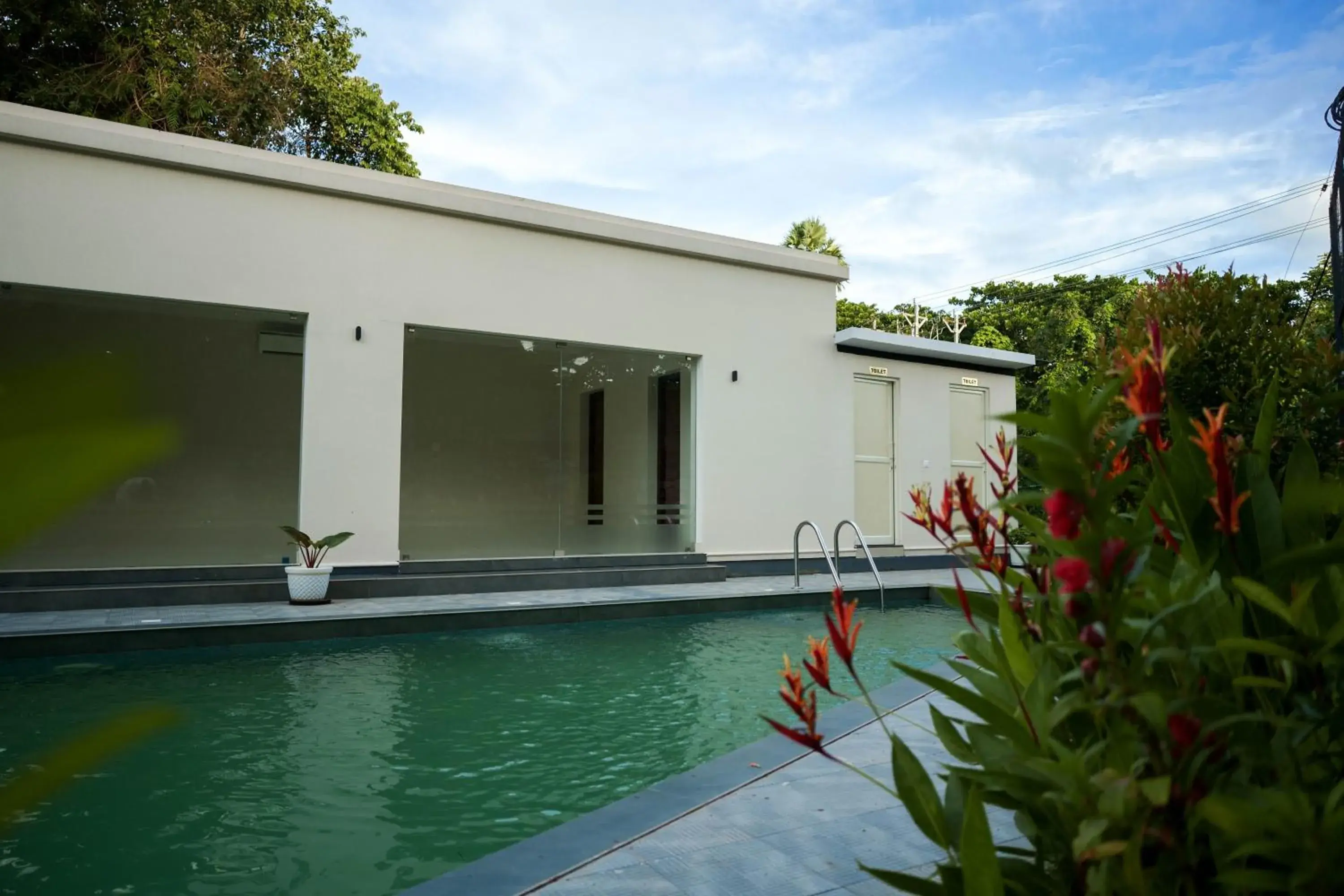 Swimming pool in Valluvanad Residency Swimming pool in Valluvanad Residency
