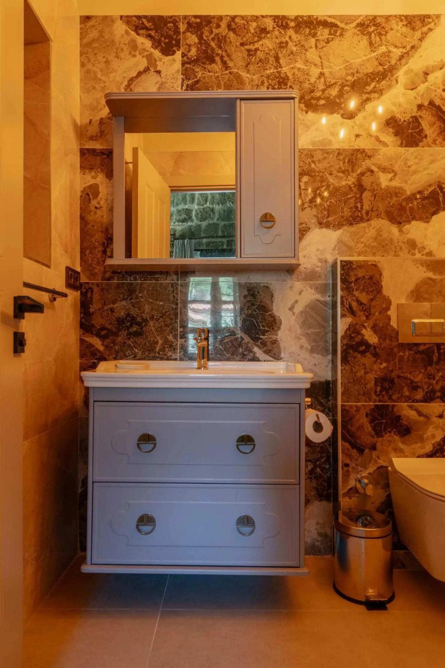 Bathroom in Orion Adatepe