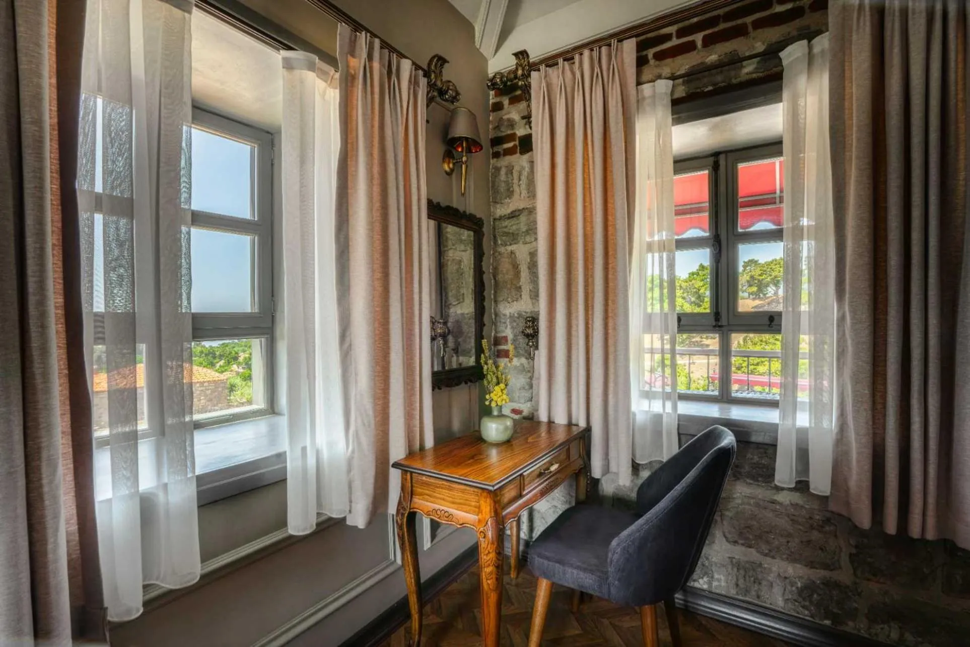 Bedroom in Orion Adatepe