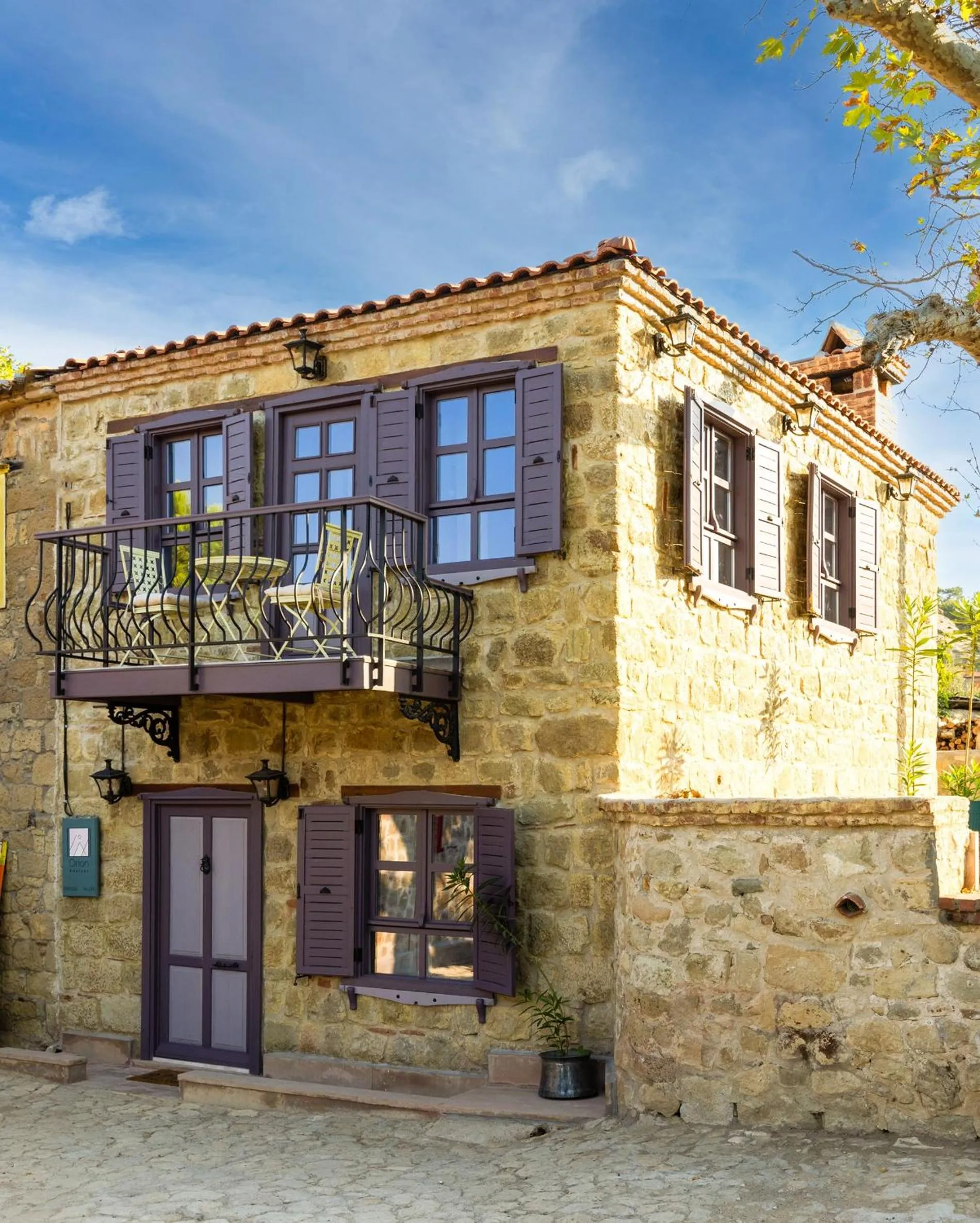 Property building in Orion Adatepe