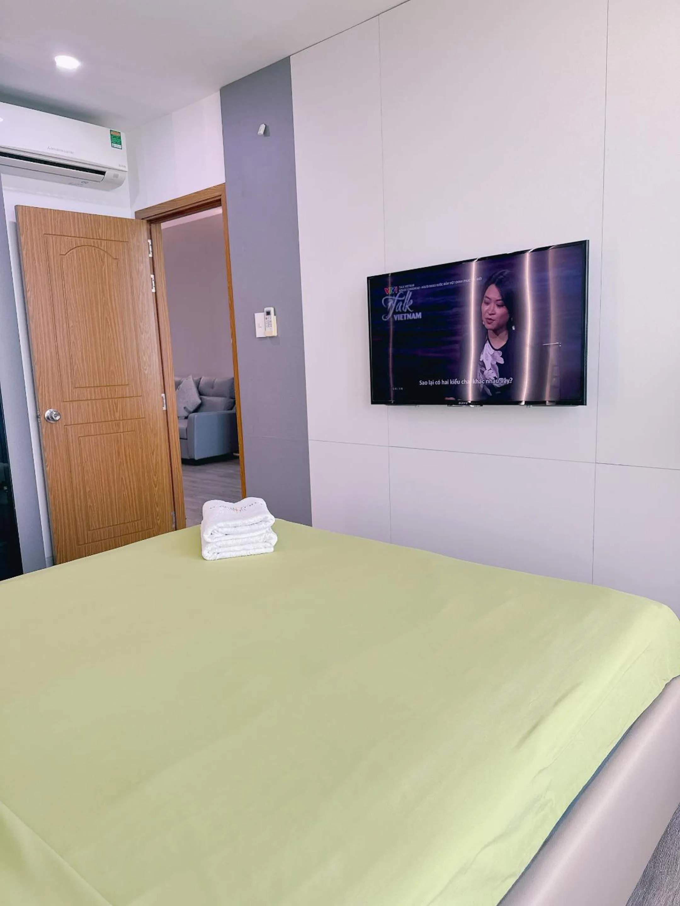 Bed in Pearl Nha Trang Beach Apartment