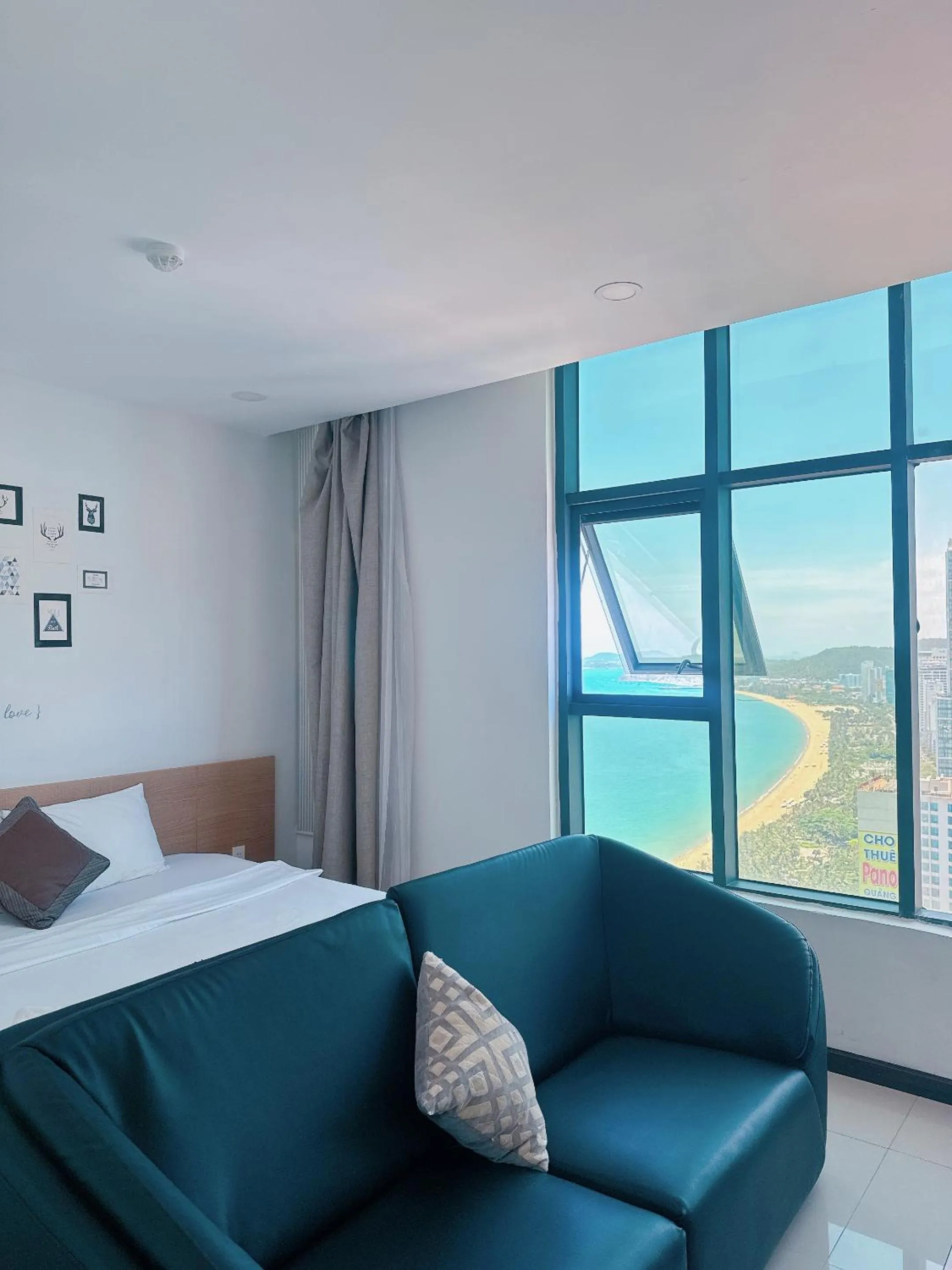 Bed in Pearl Nha Trang Beach Apartment