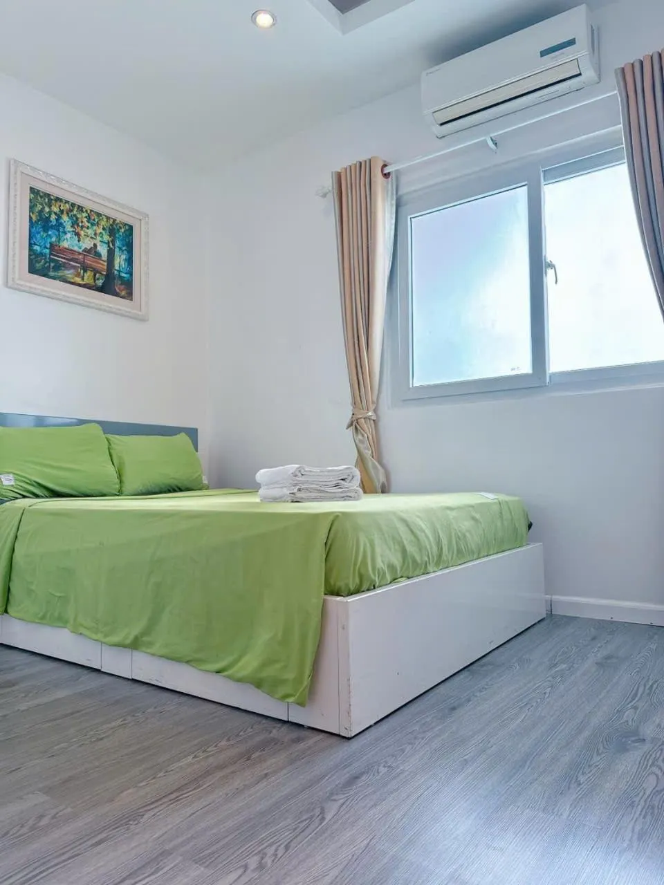 Bed in Pearl Nha Trang Beach Apartment