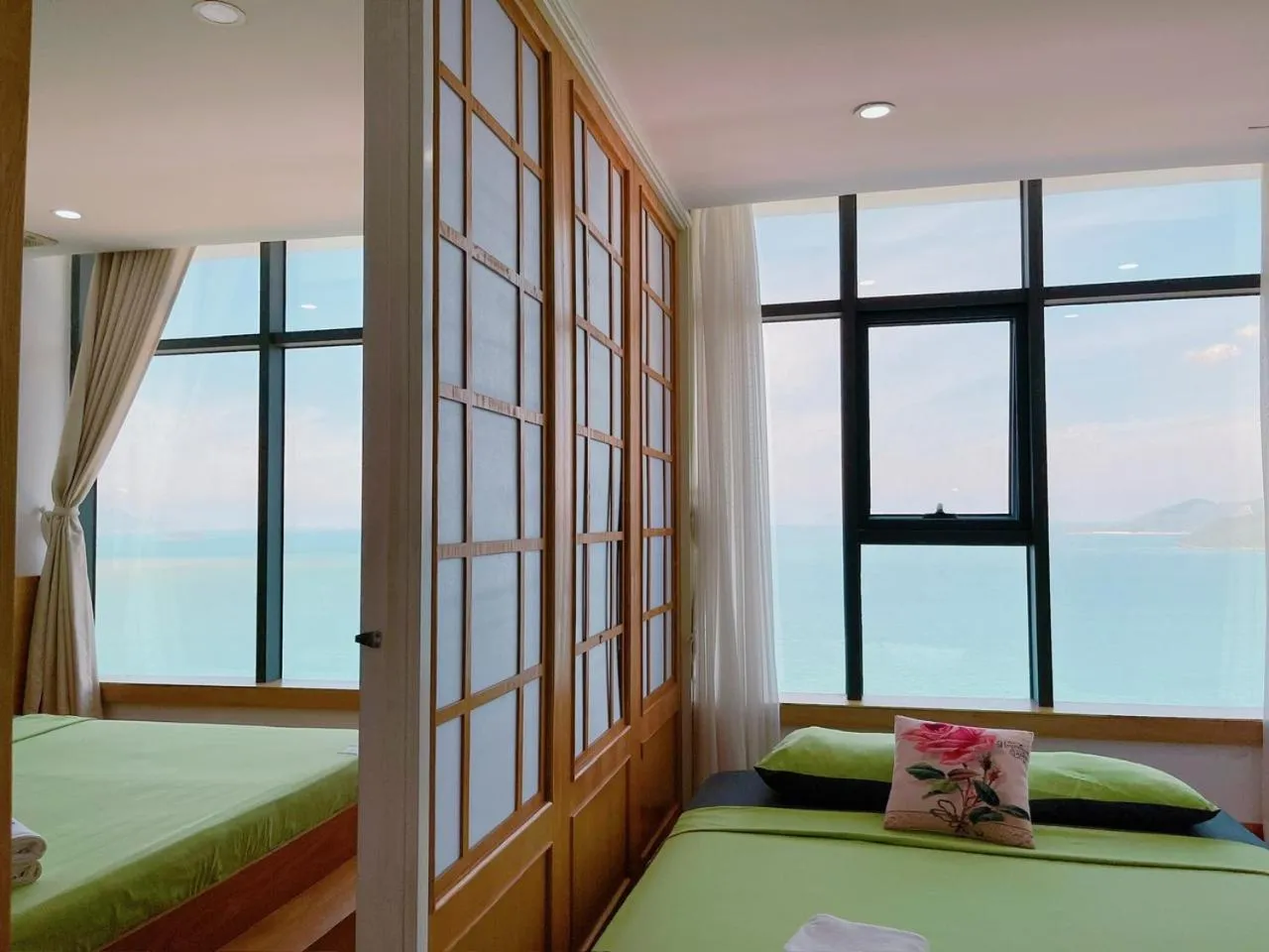 Bed in Pearl Nha Trang Beach Apartment