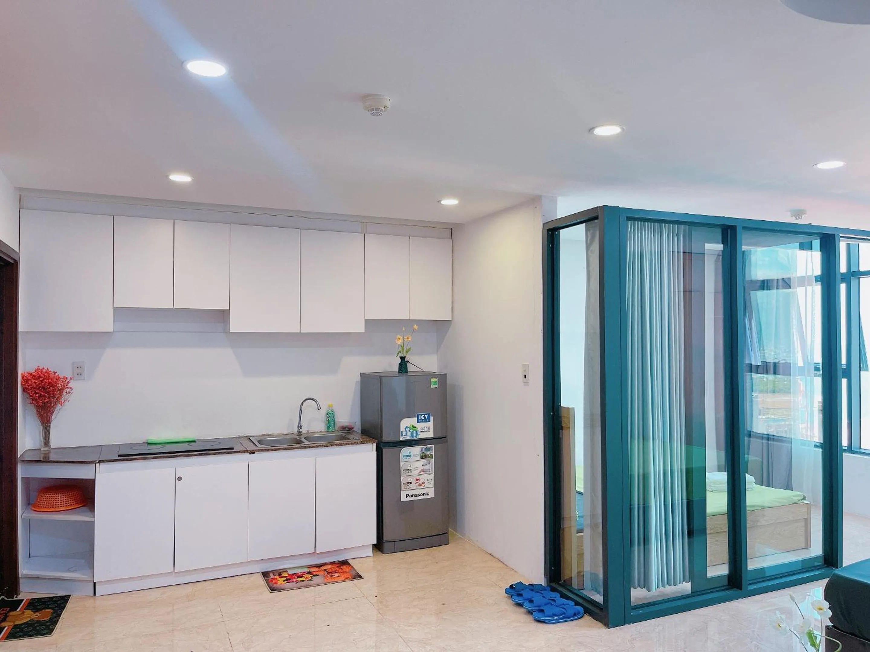 Kitchen or kitchenette in Pearl Nha Trang Beach Apartment