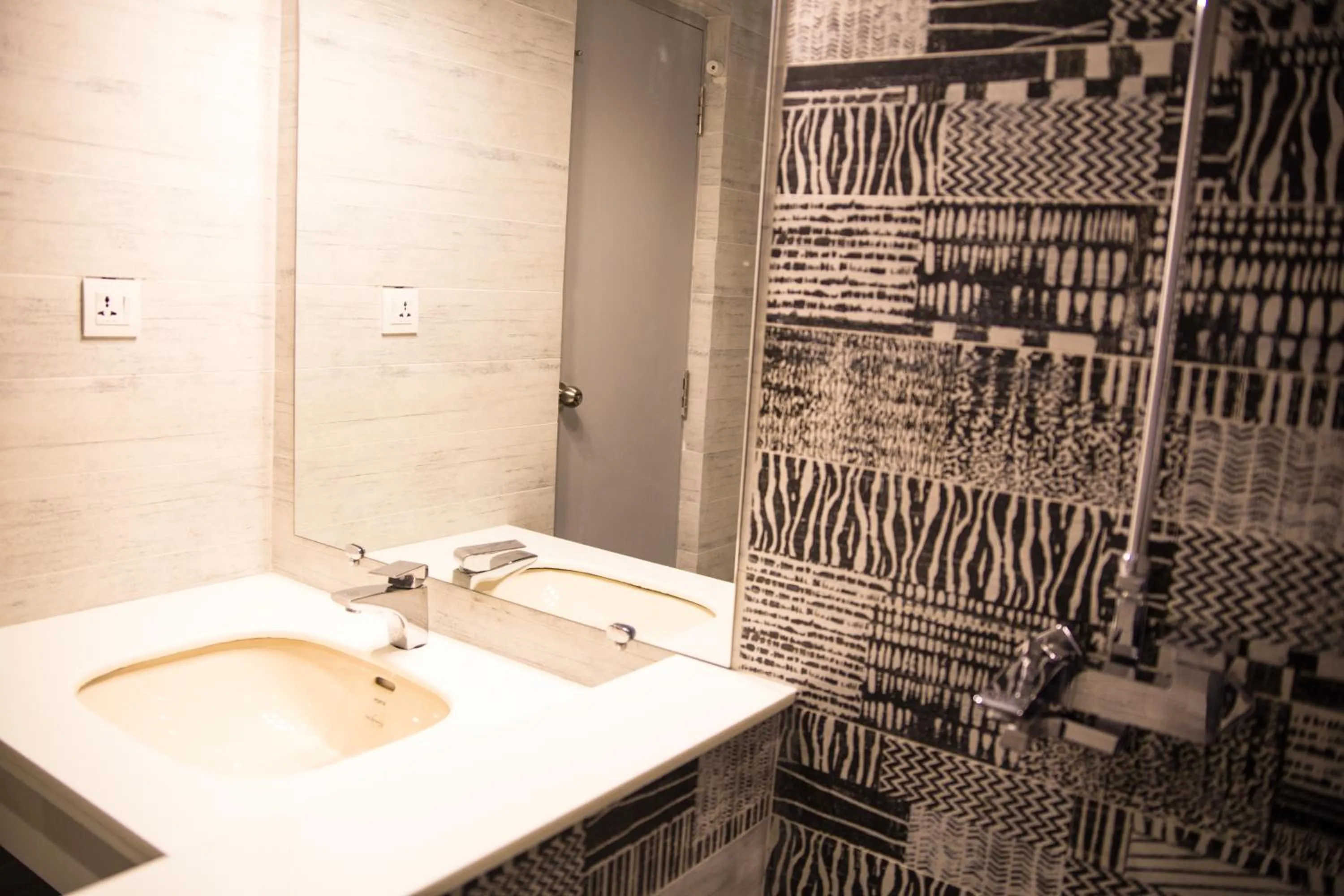 Bathroom in Metropole Hotel