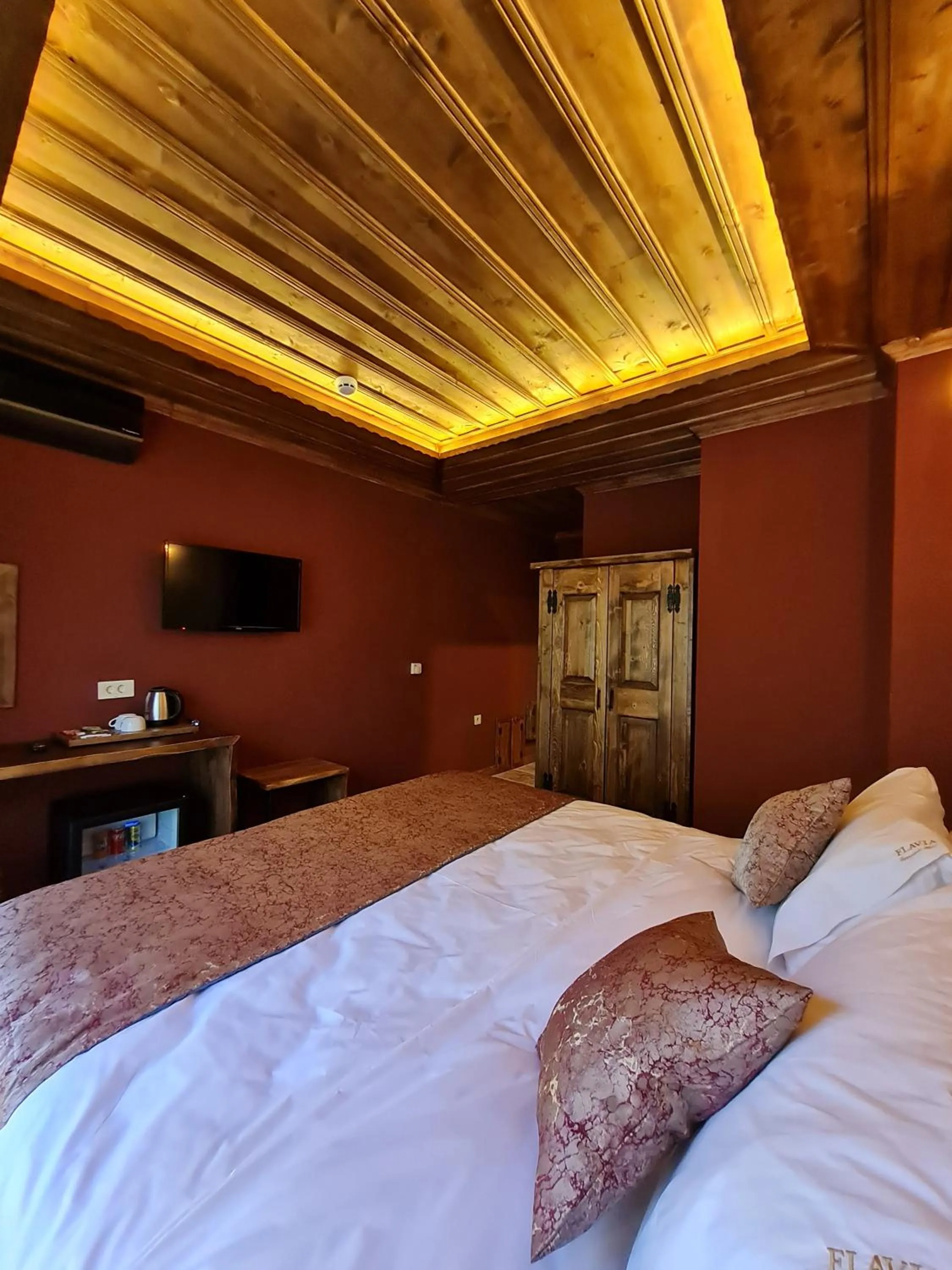 Photo of the whole room, Bed in Flavia Cappadocia Hotel